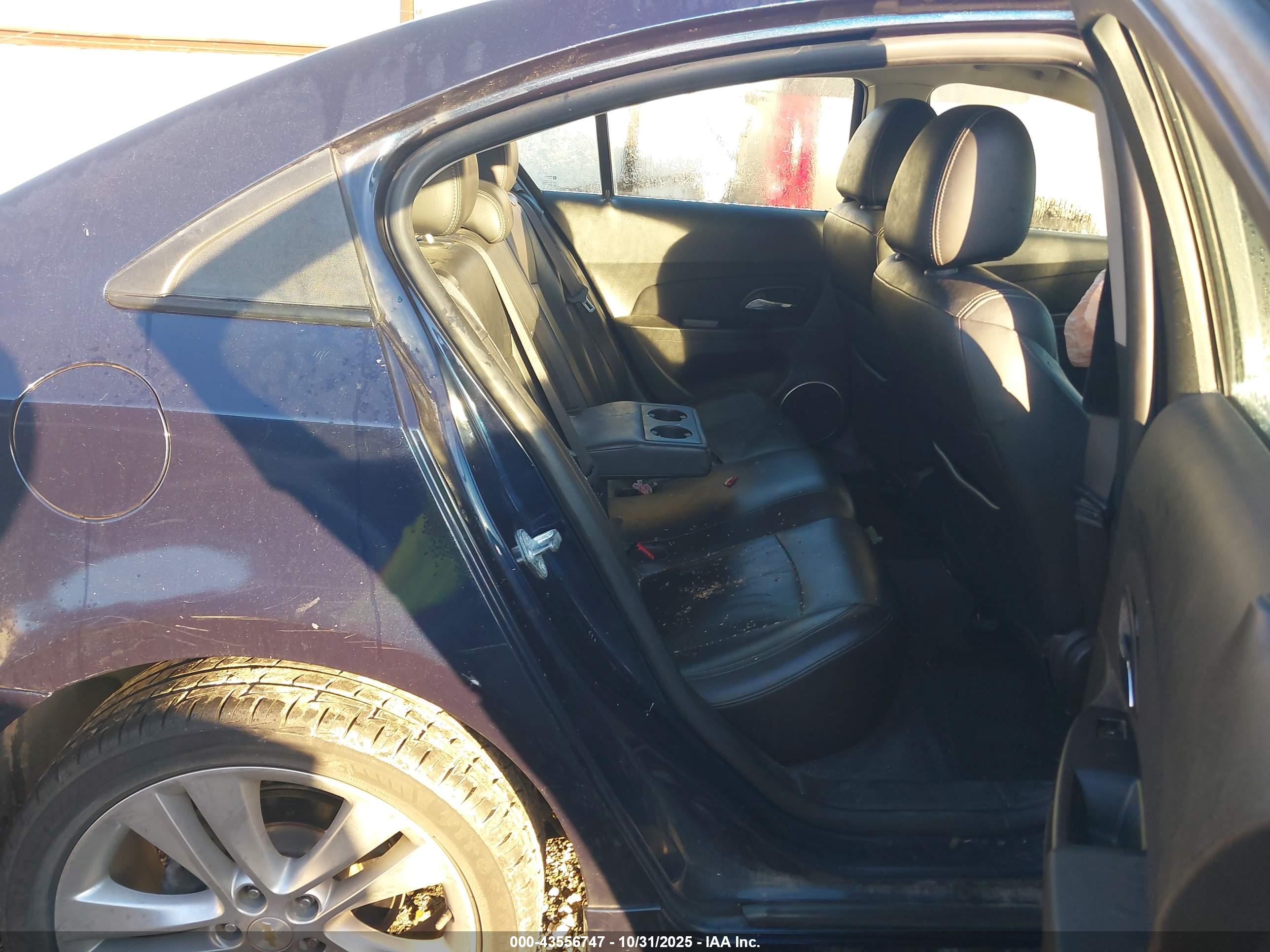 CHEVROLET CRUZE image 8