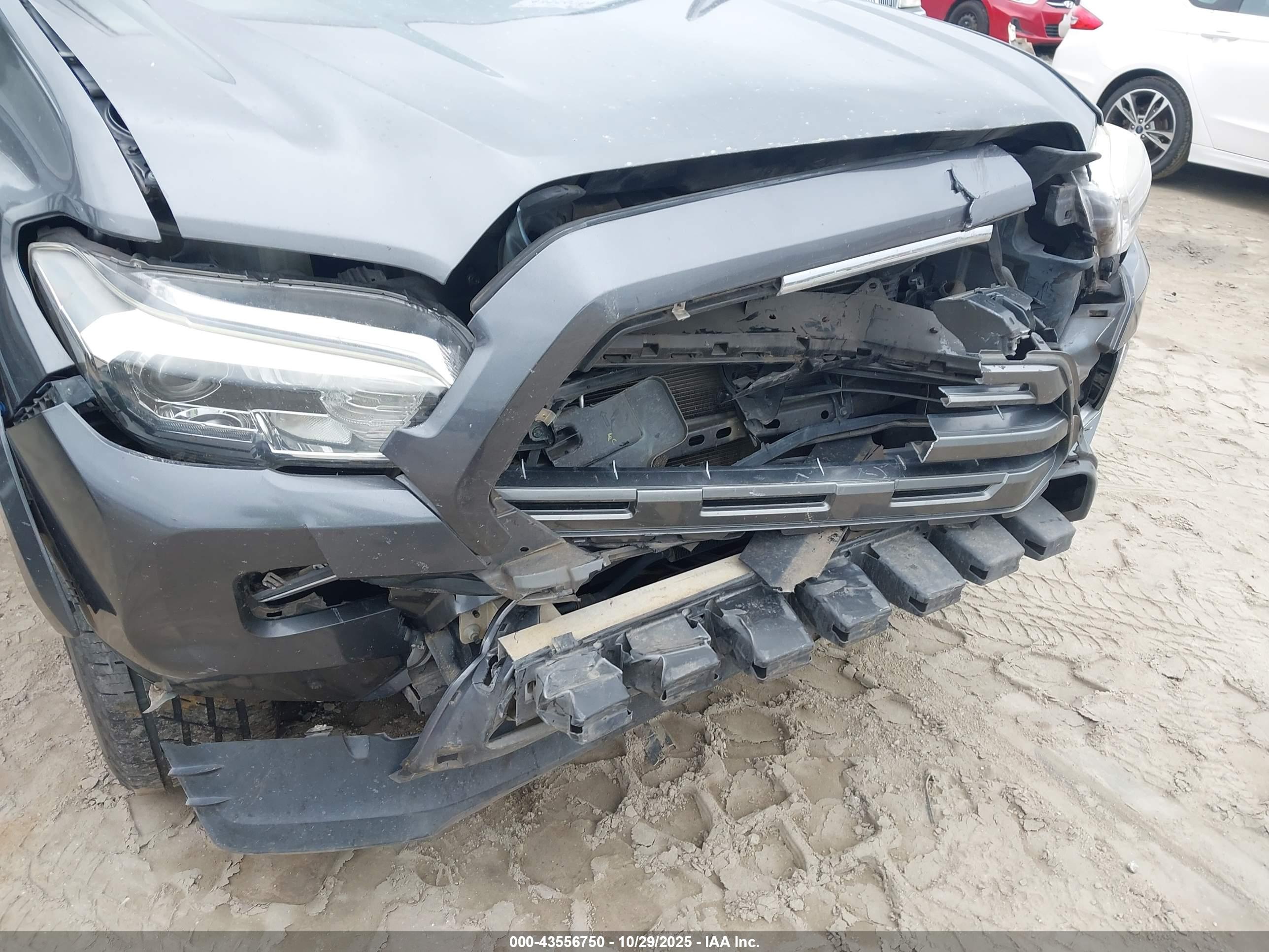 TOYOTA TACOMA image 6