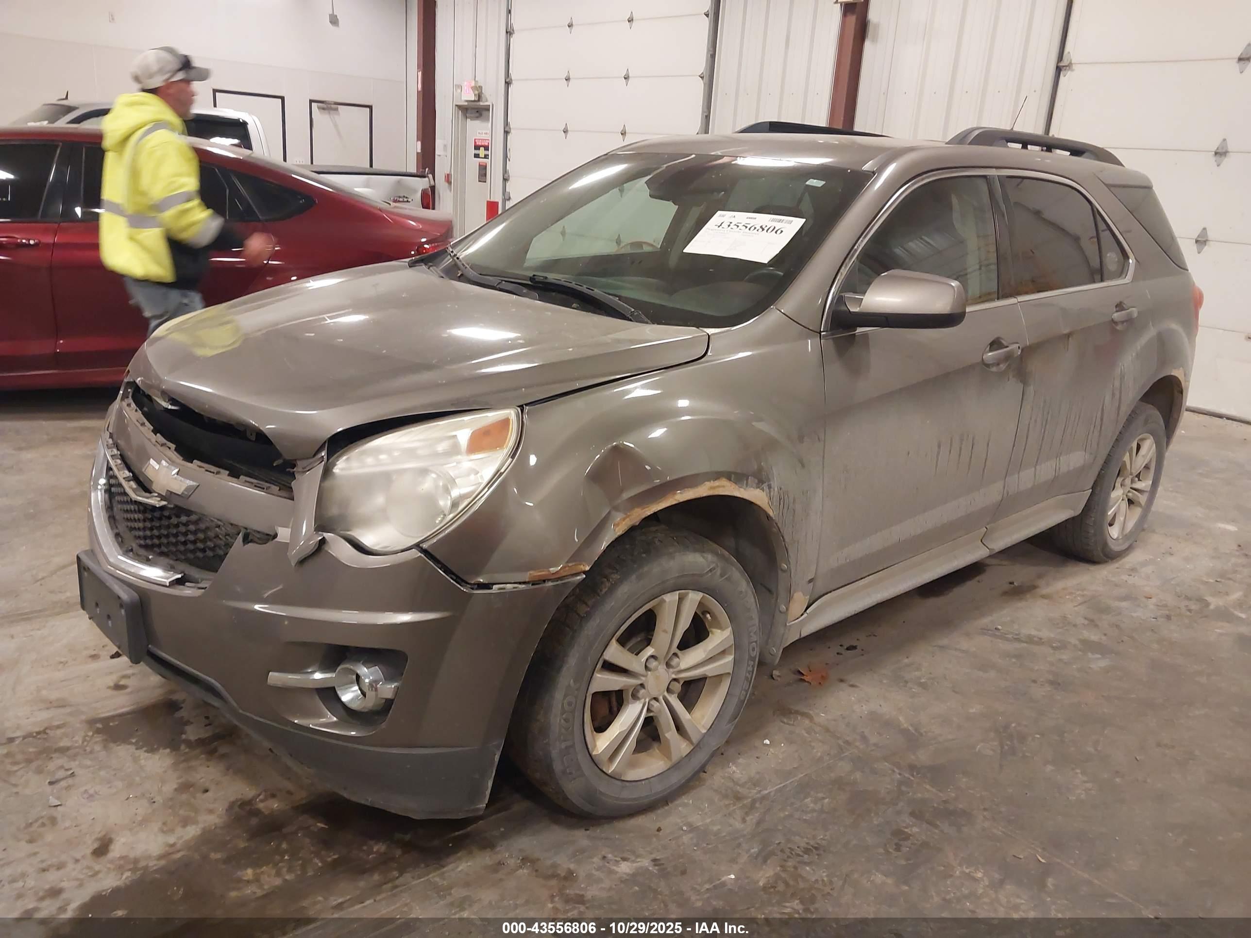 CHEVROLET EQUINOX image 2
