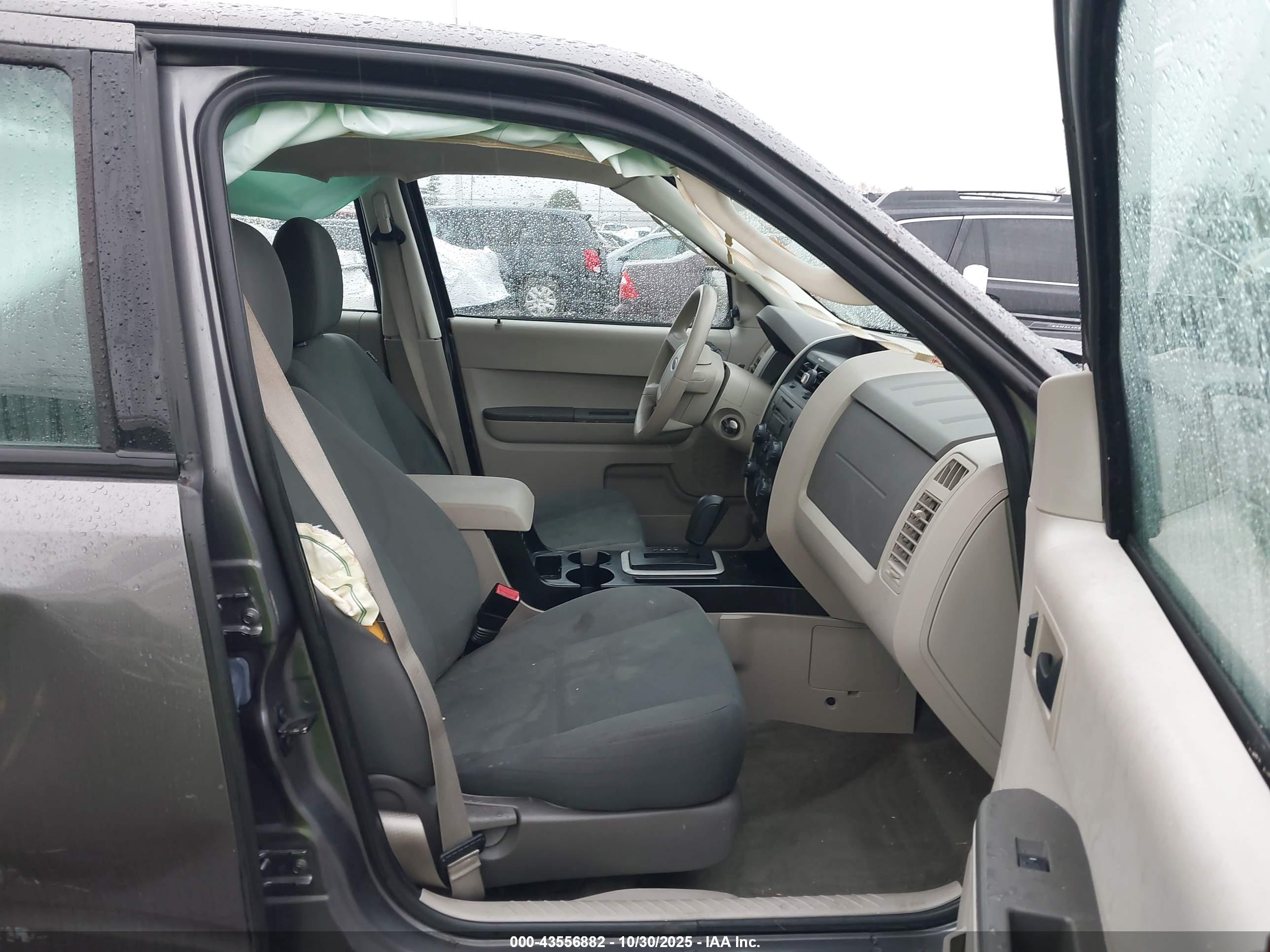 FORD ESCAPE image 5