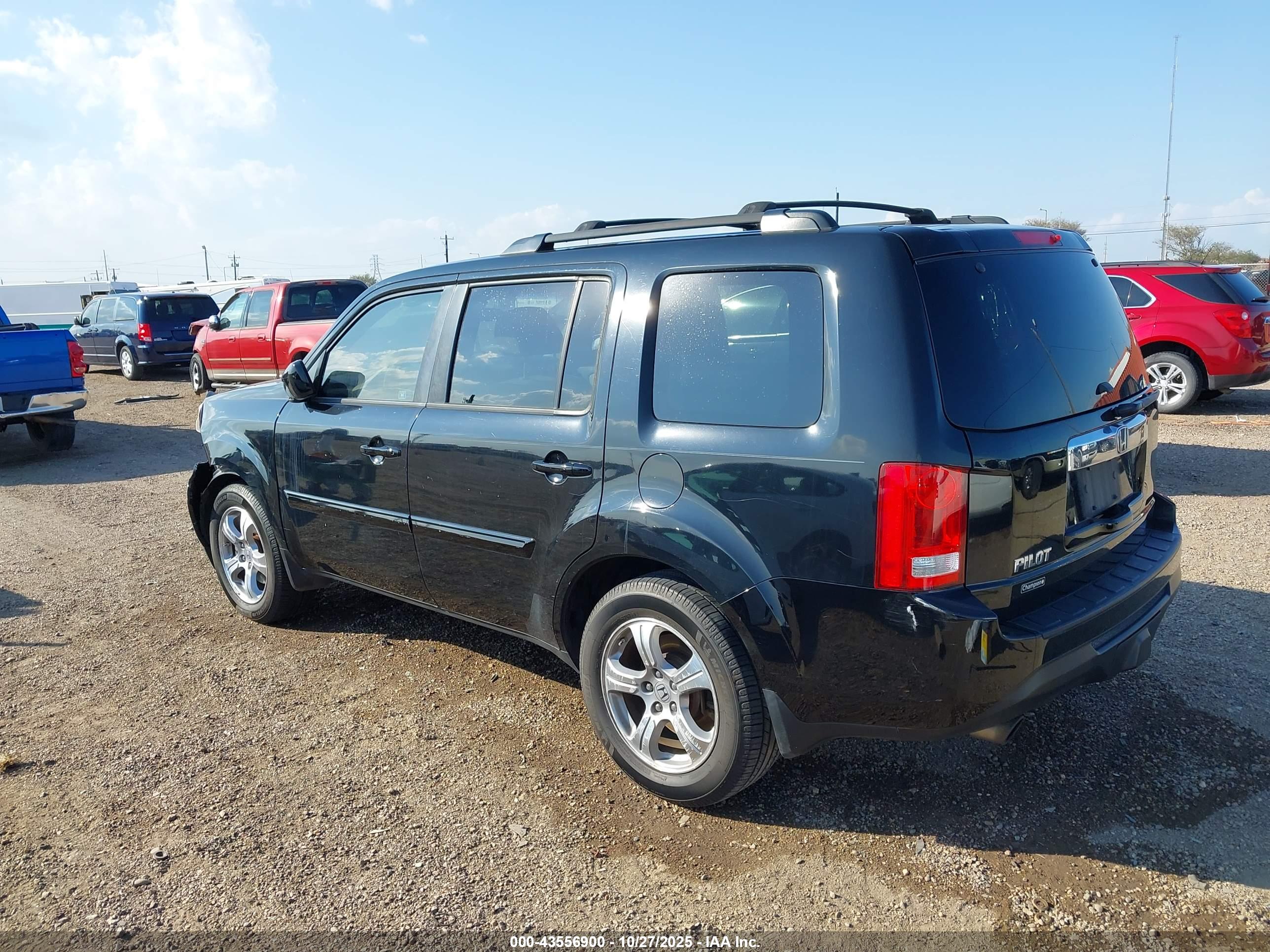 HONDA PILOT image 3