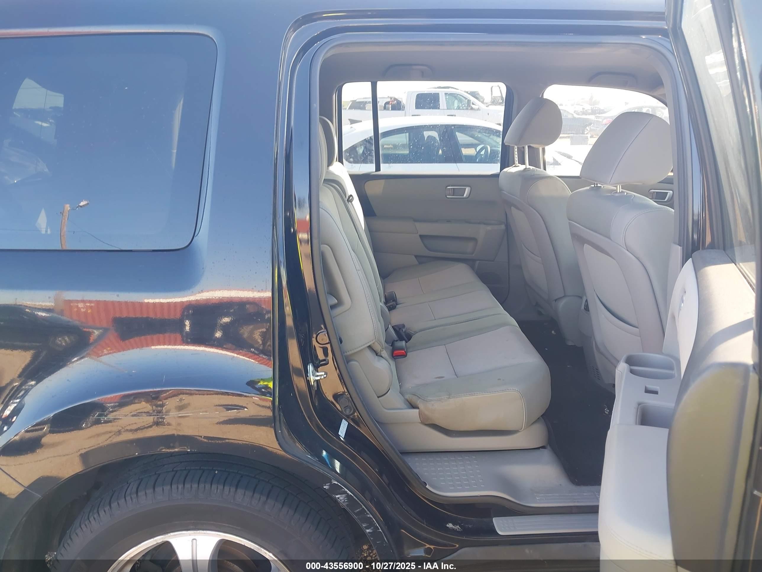 HONDA PILOT image 8