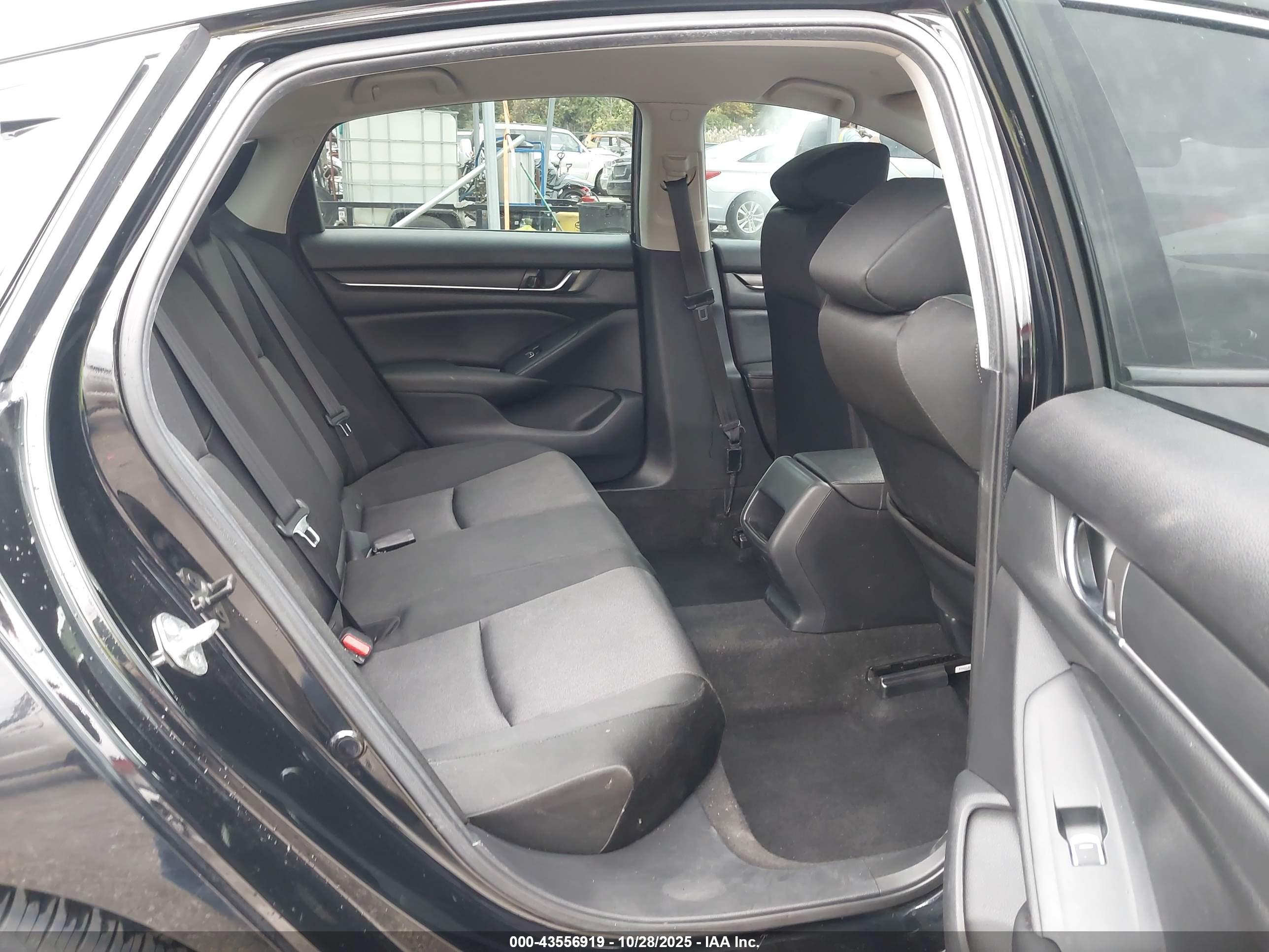 HONDA ACCORD image 8
