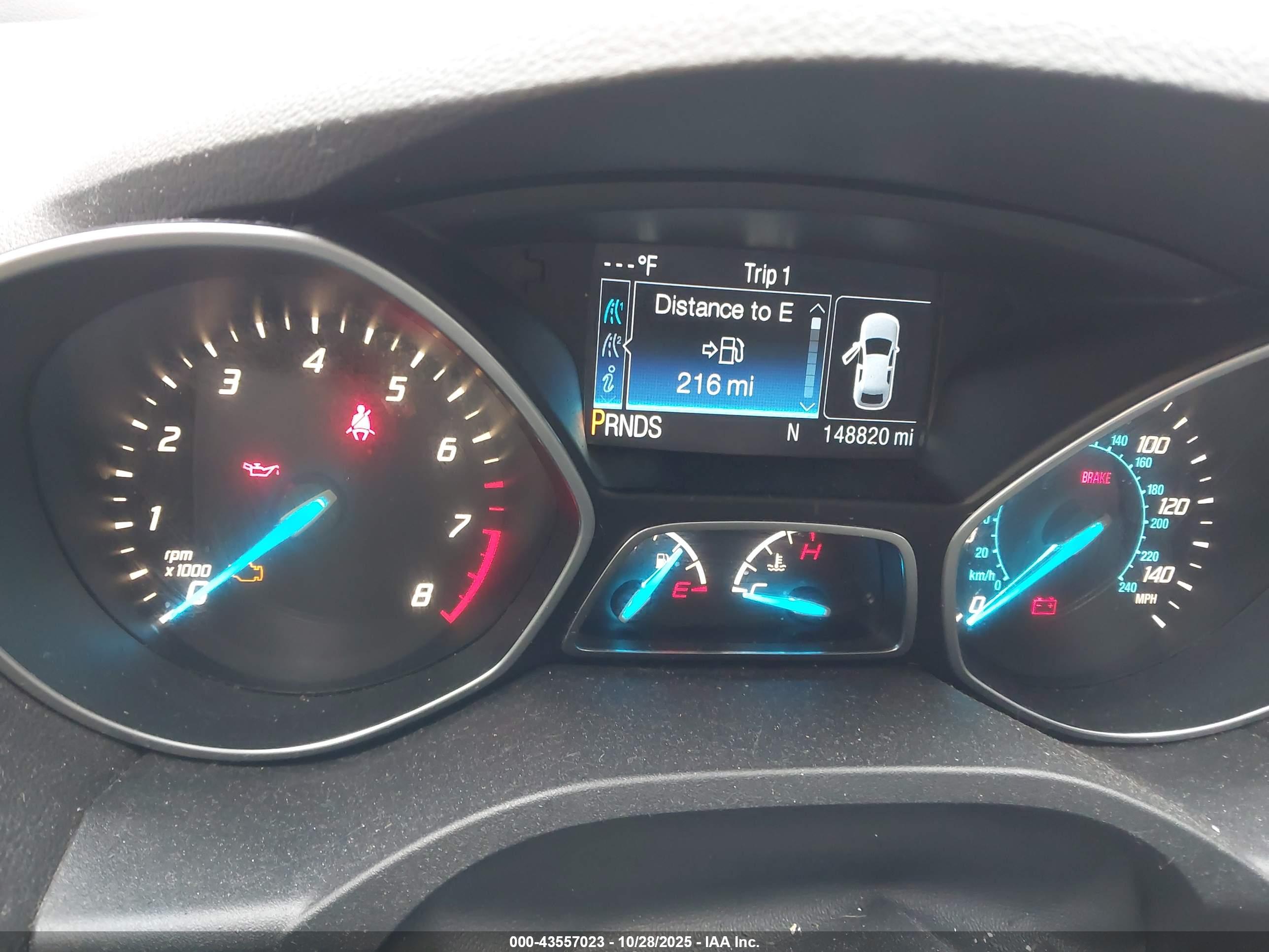 FORD ESCAPE image 7