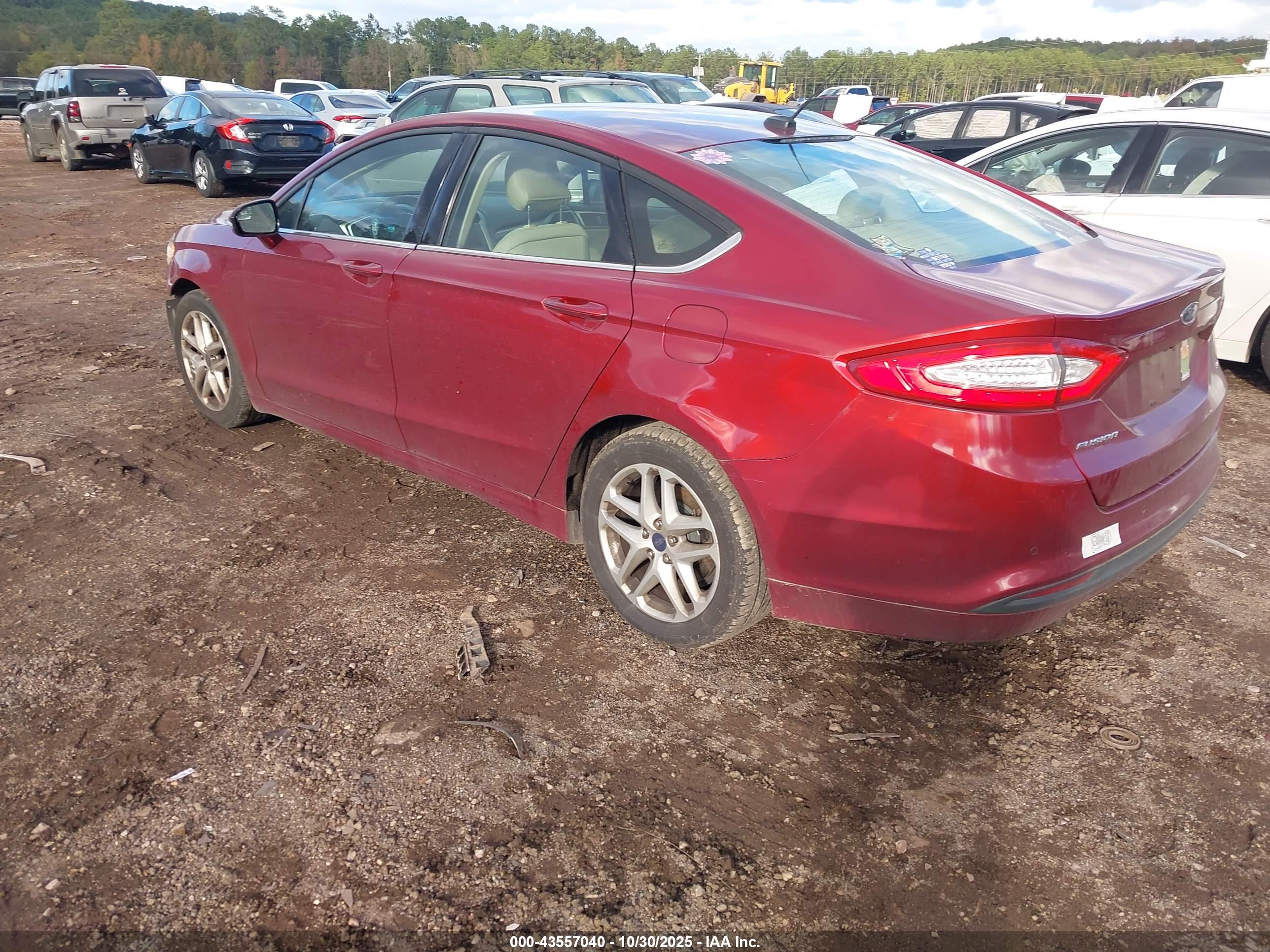 FORD FUSION image 3