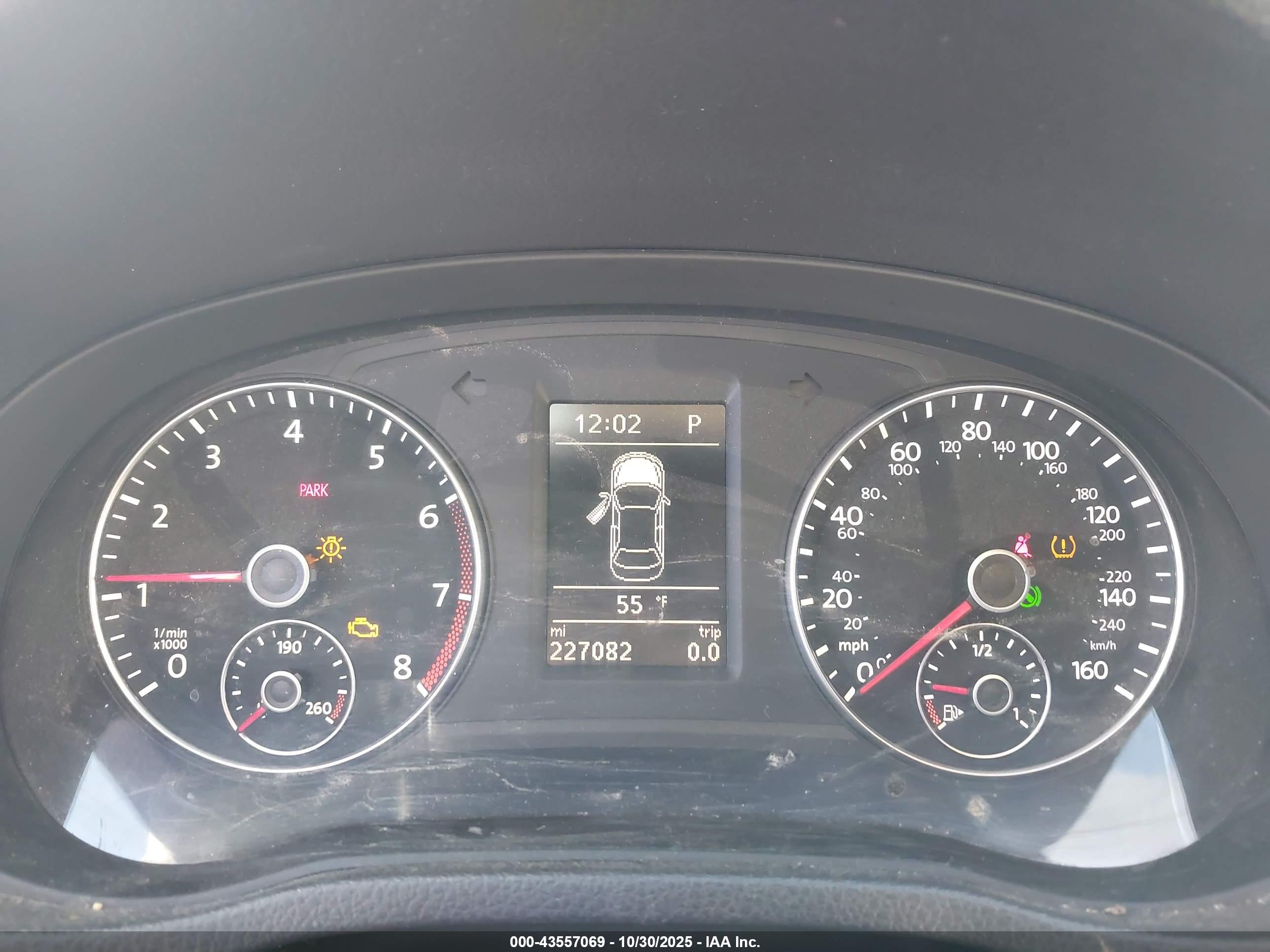 VOLKSWAGEN PASSAT image 7