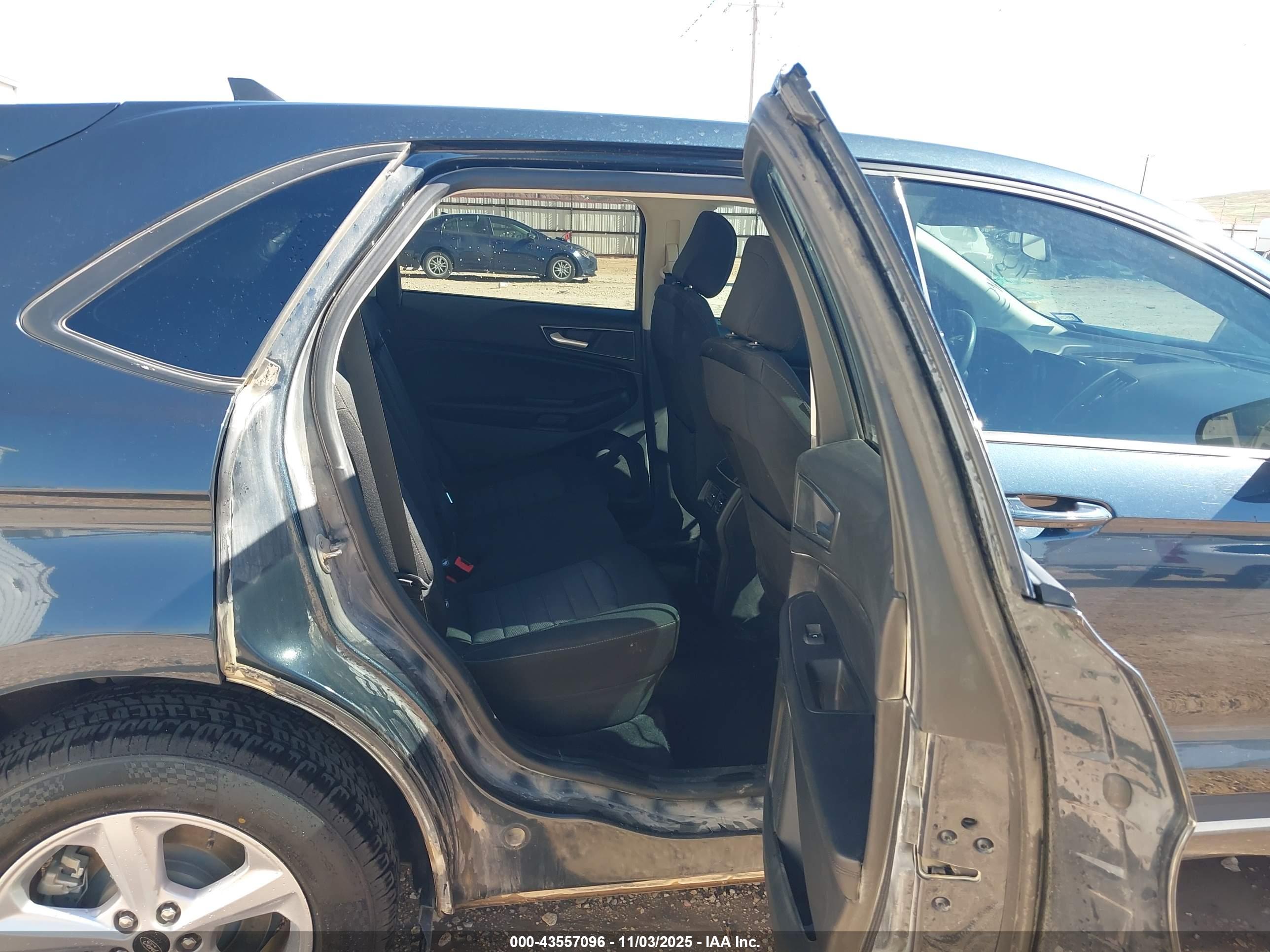 FORD EDGE image 8