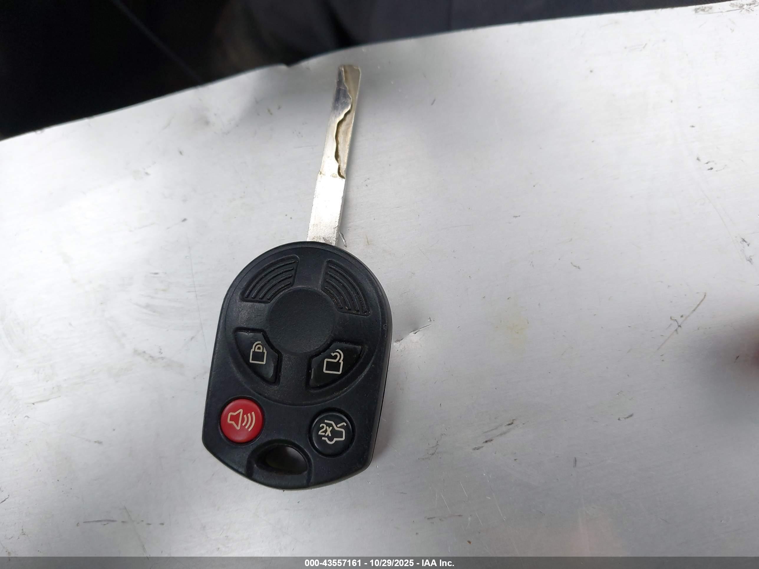 FORD FOCUS image 11