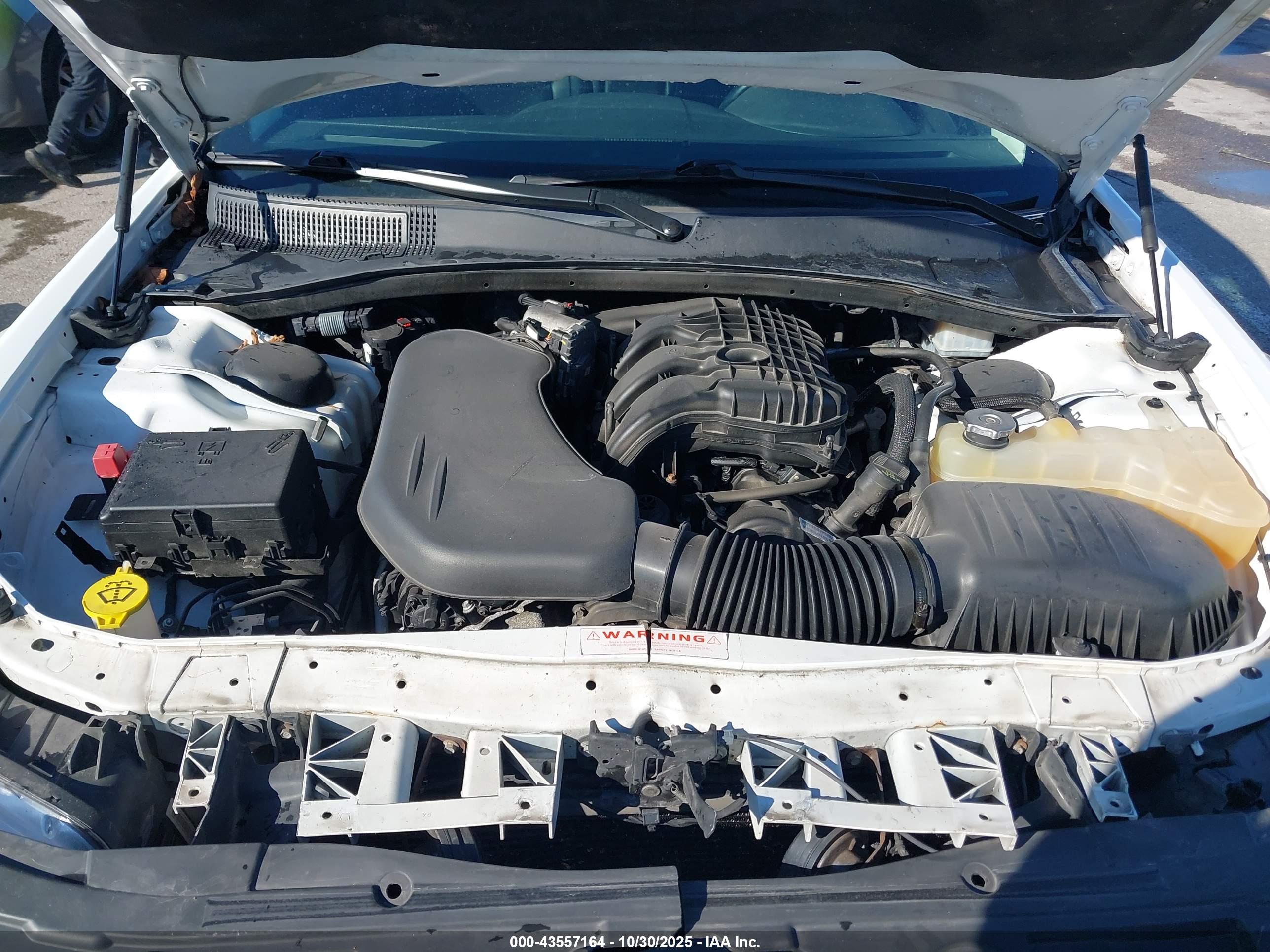 CHRYSLER 300 image 10