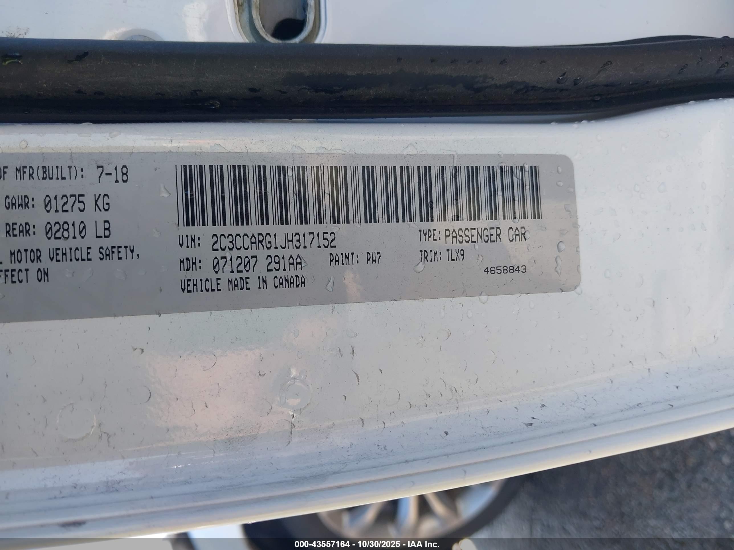 CHRYSLER 300 image 9