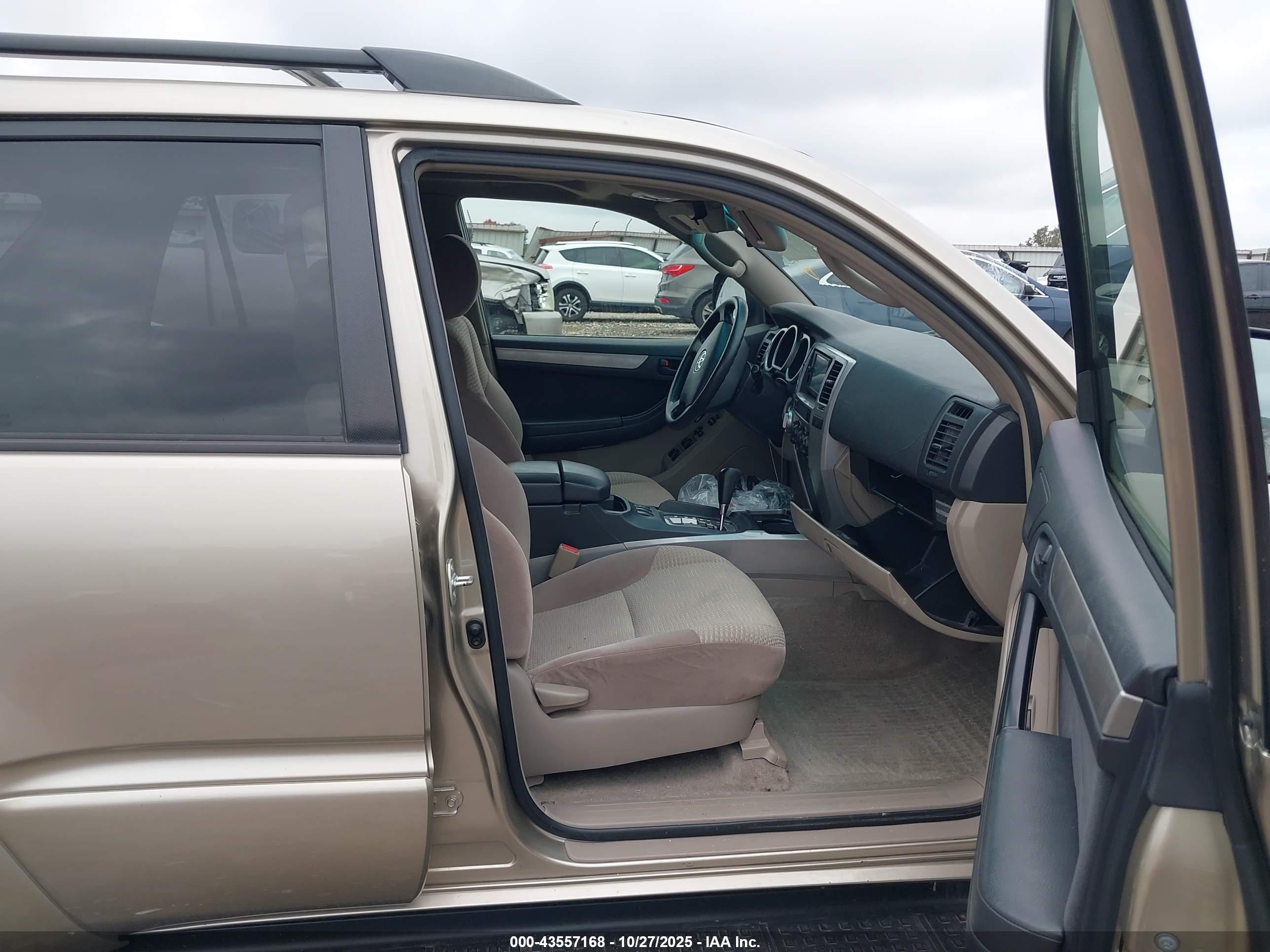 TOYOTA 4RUNNER image 5