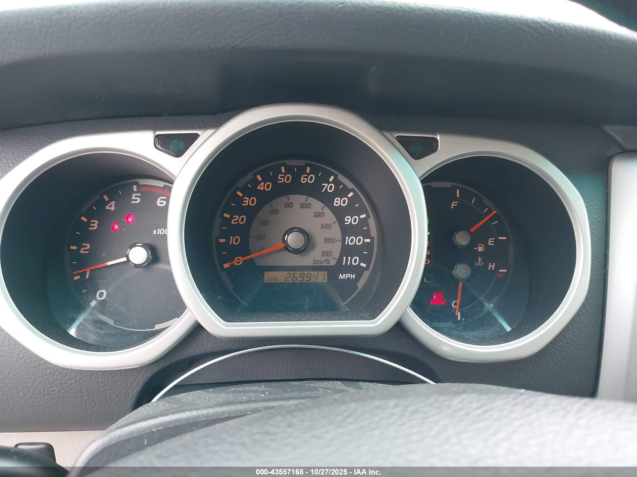 TOYOTA 4RUNNER image 7