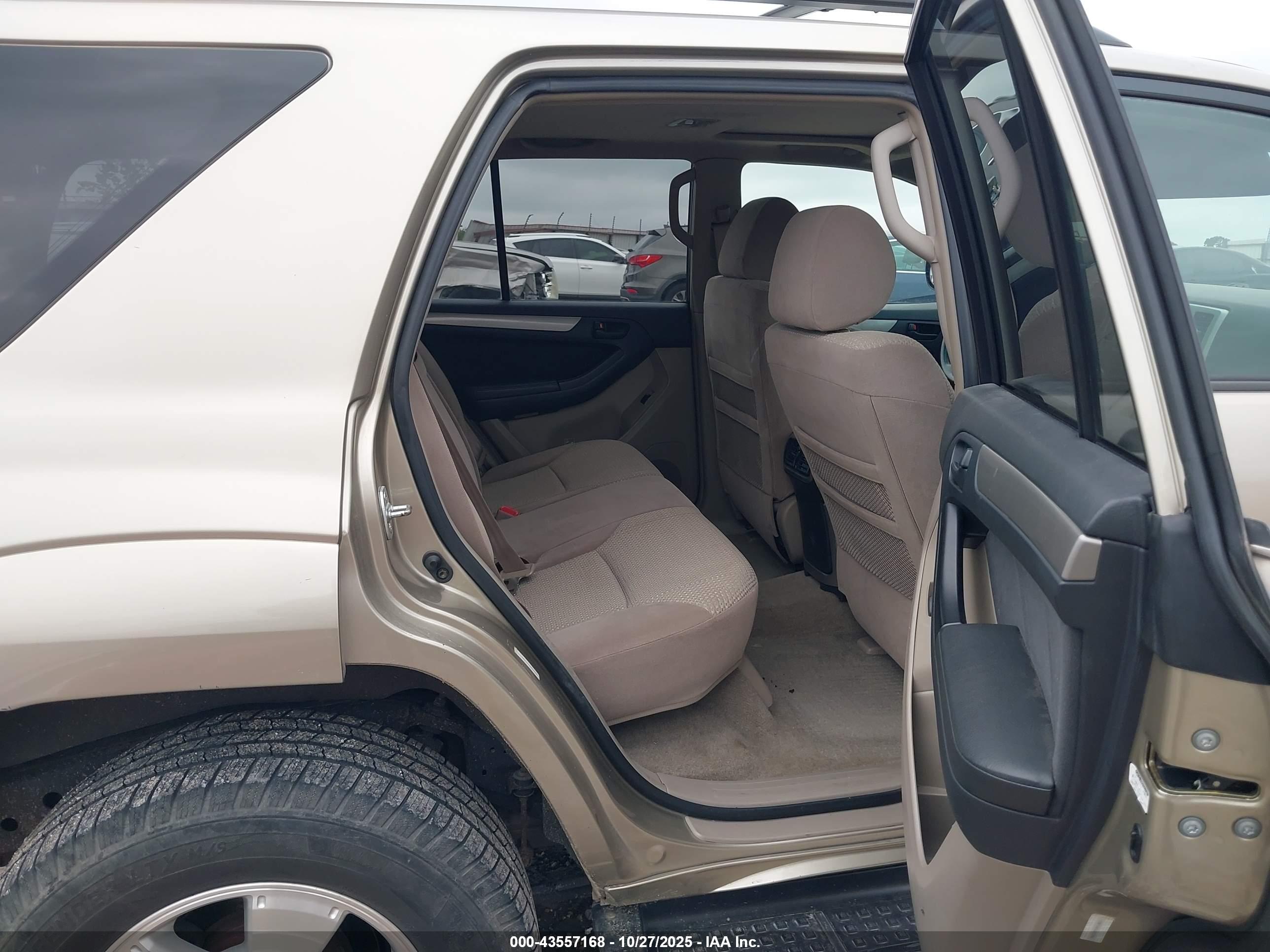 TOYOTA 4RUNNER image 8