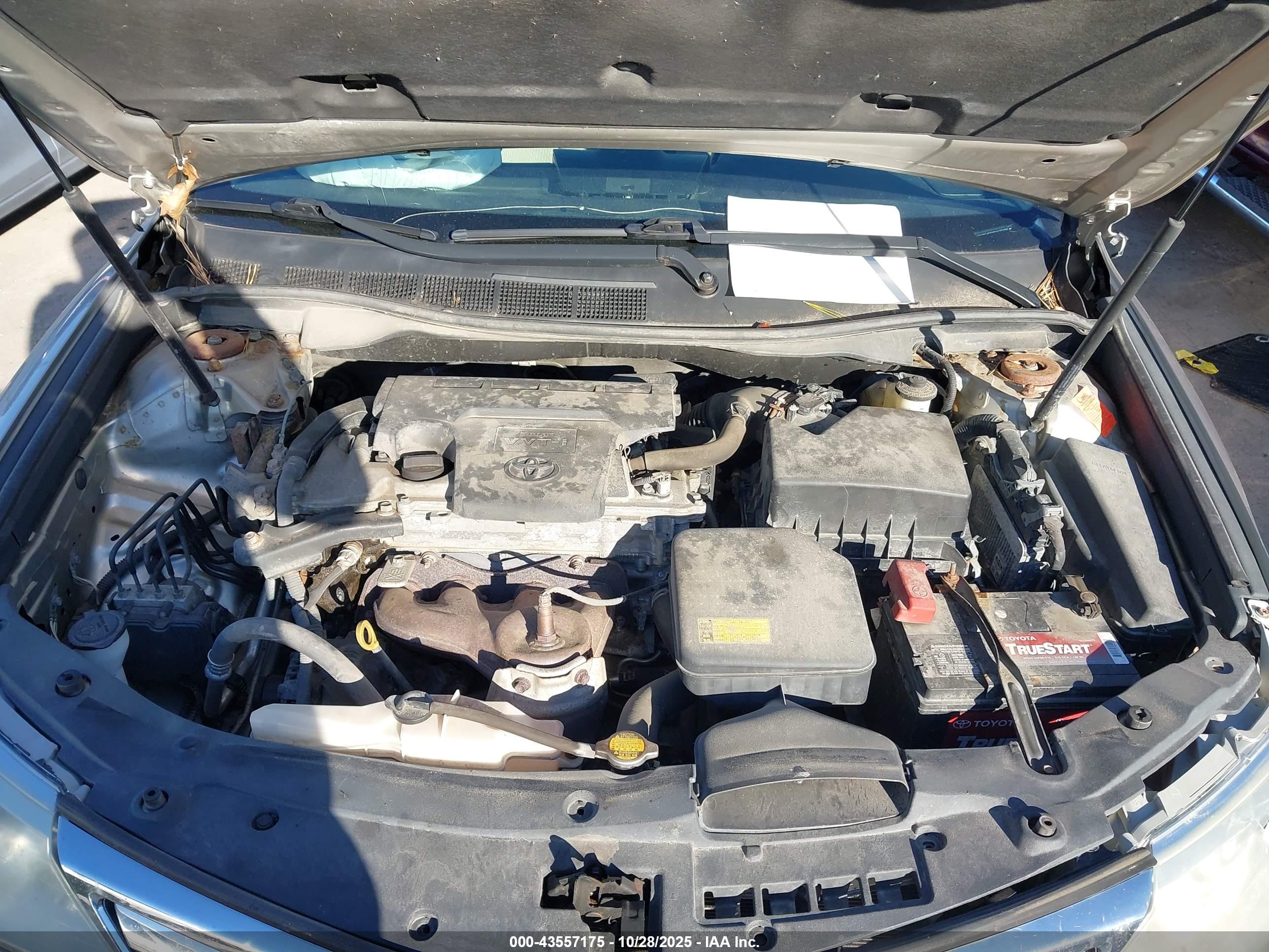 TOYOTA CAMRY image 10
