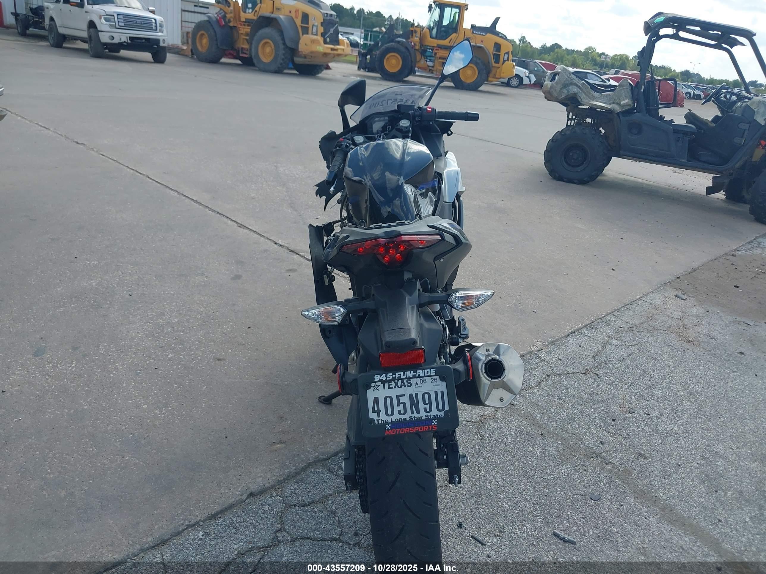 KAWASAKI EX500 image 6