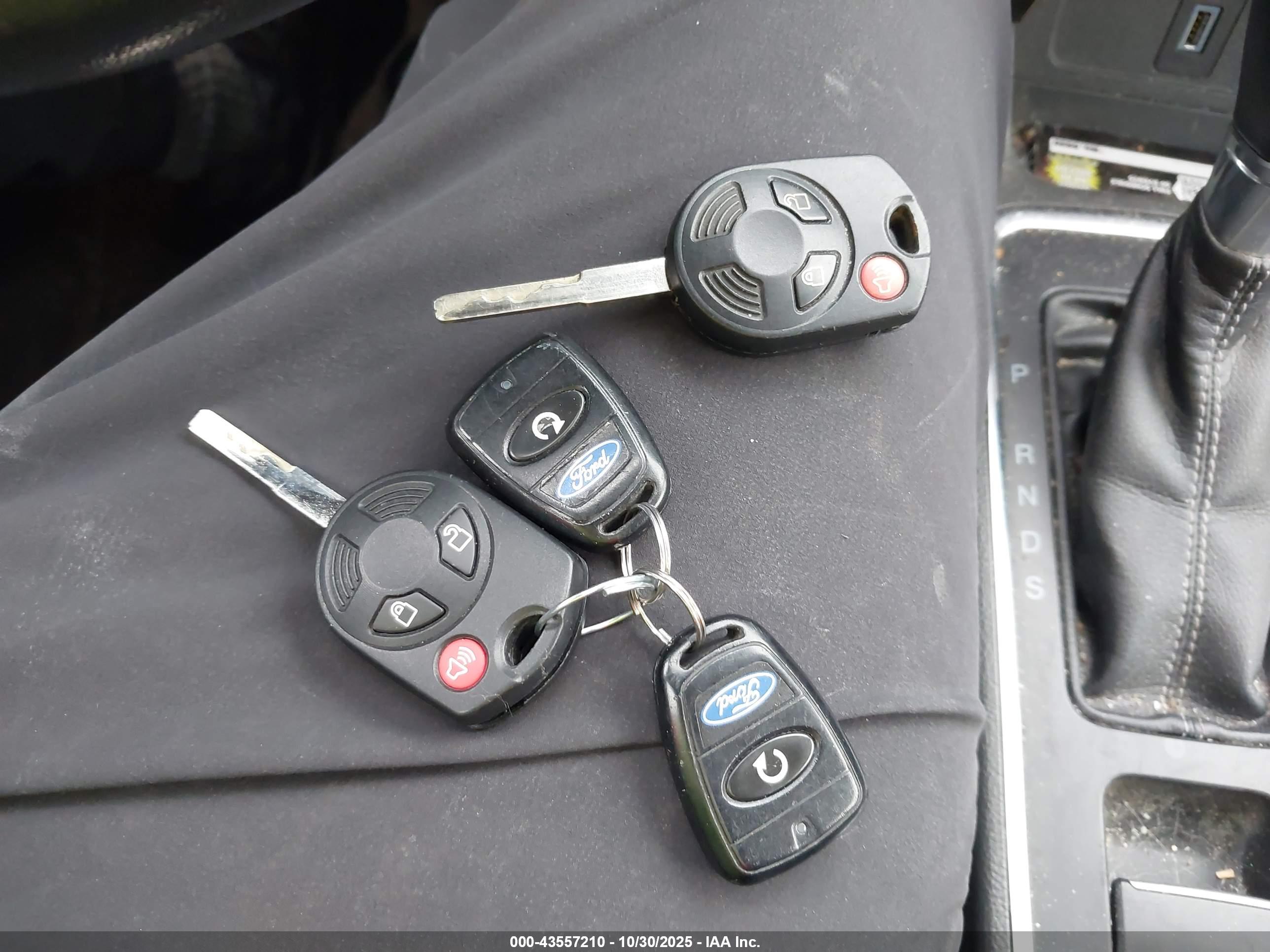 FORD ESCAPE image 11