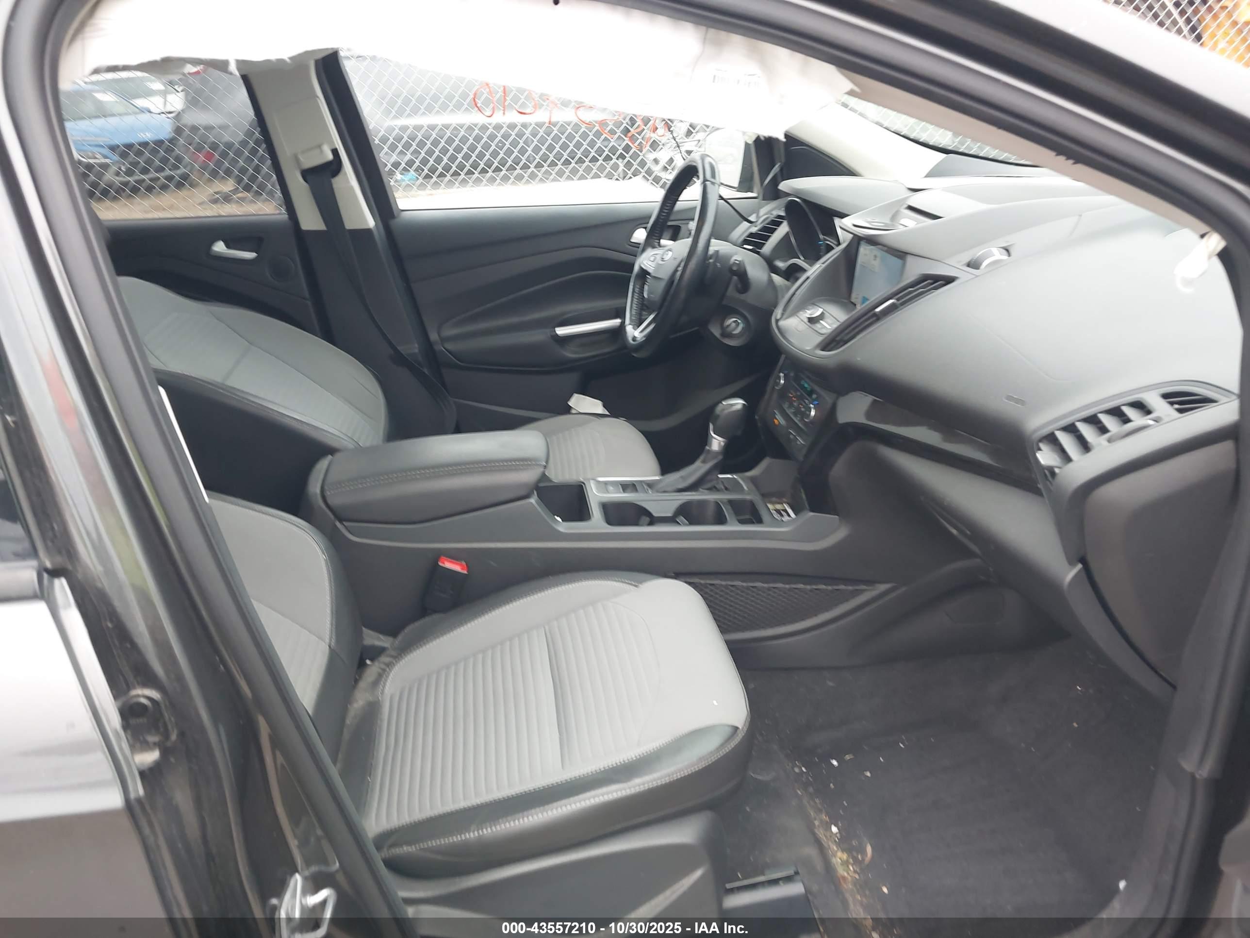 FORD ESCAPE image 5