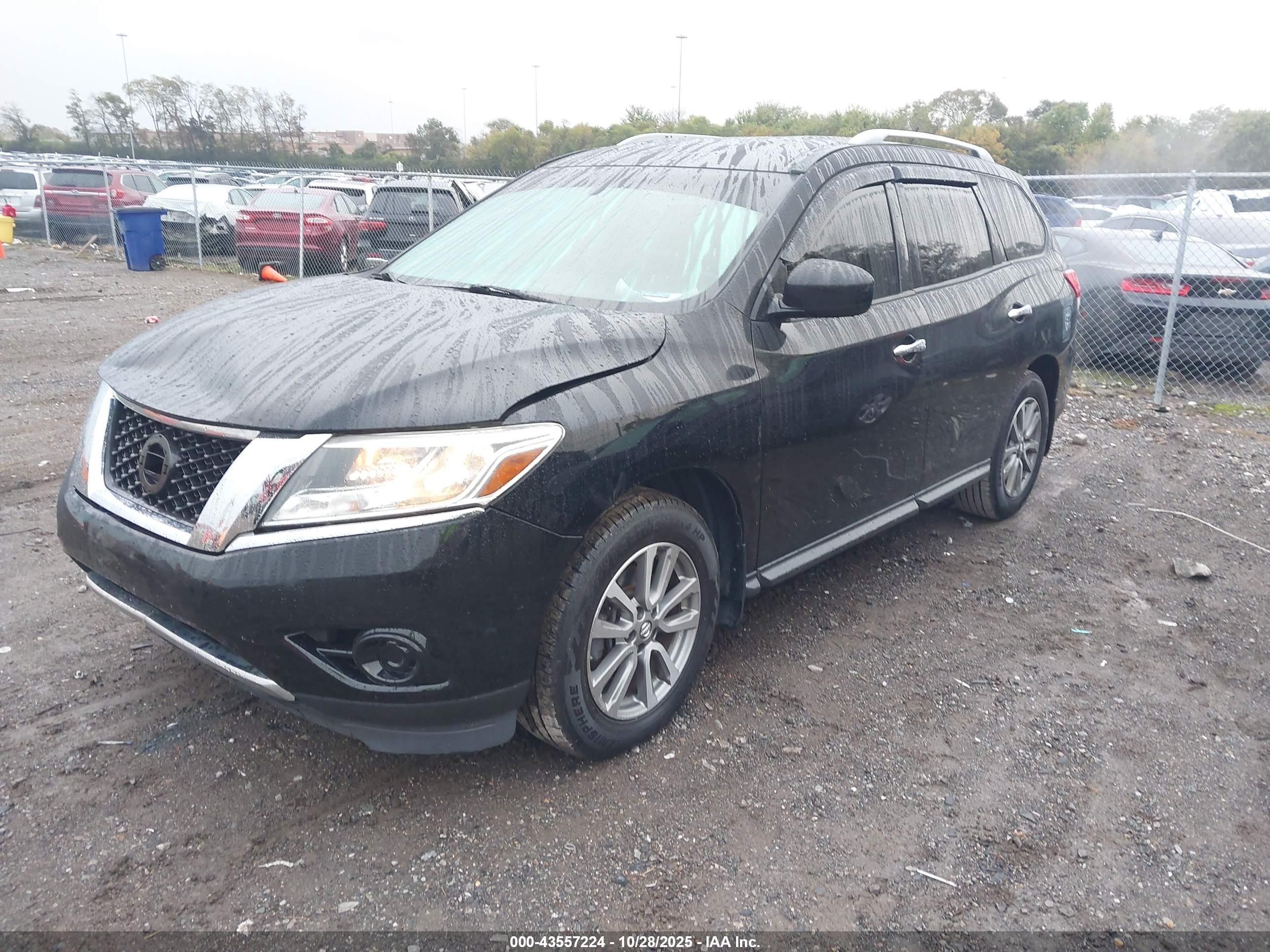 NISSAN PATHFINDER image 2