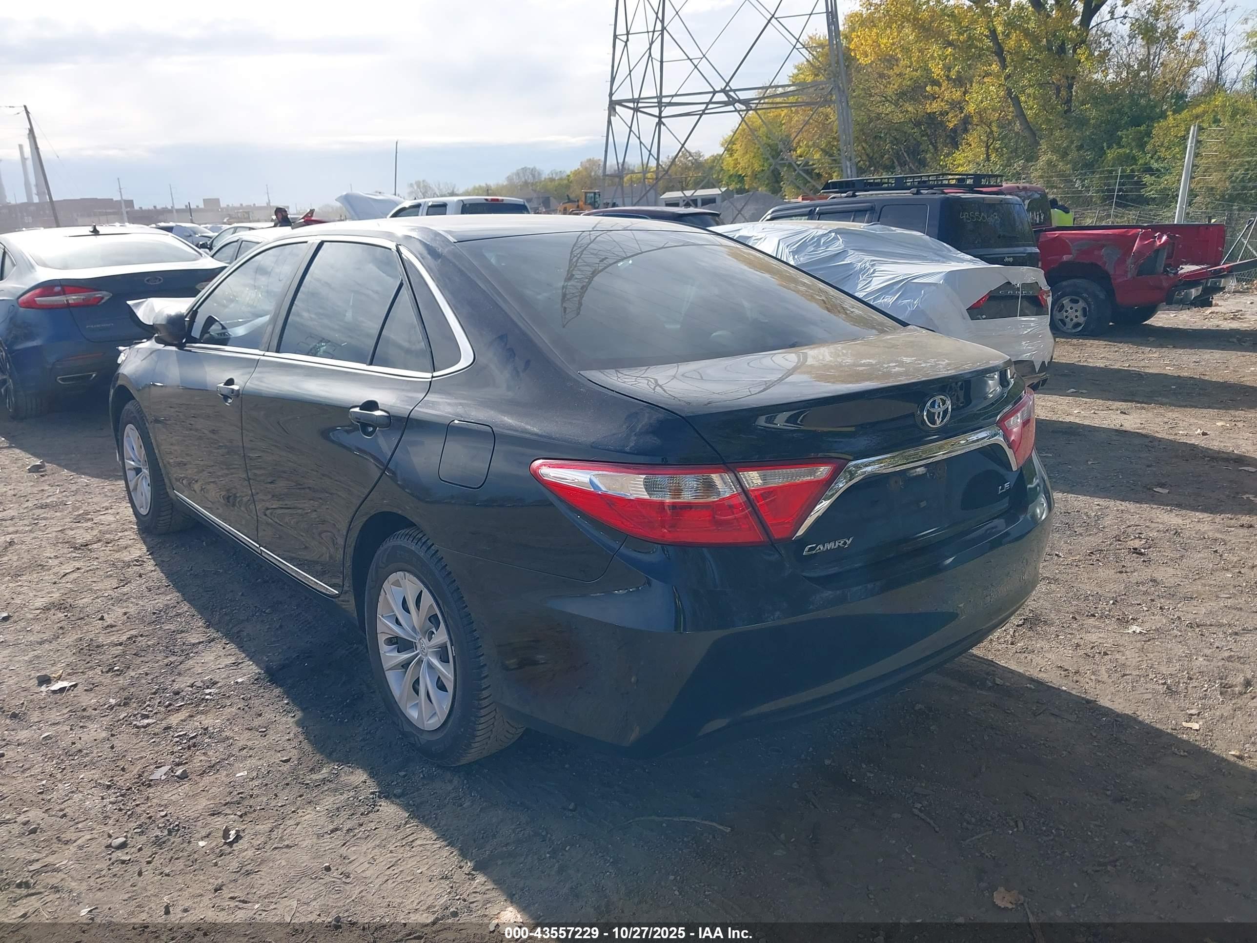 TOYOTA CAMRY image 3