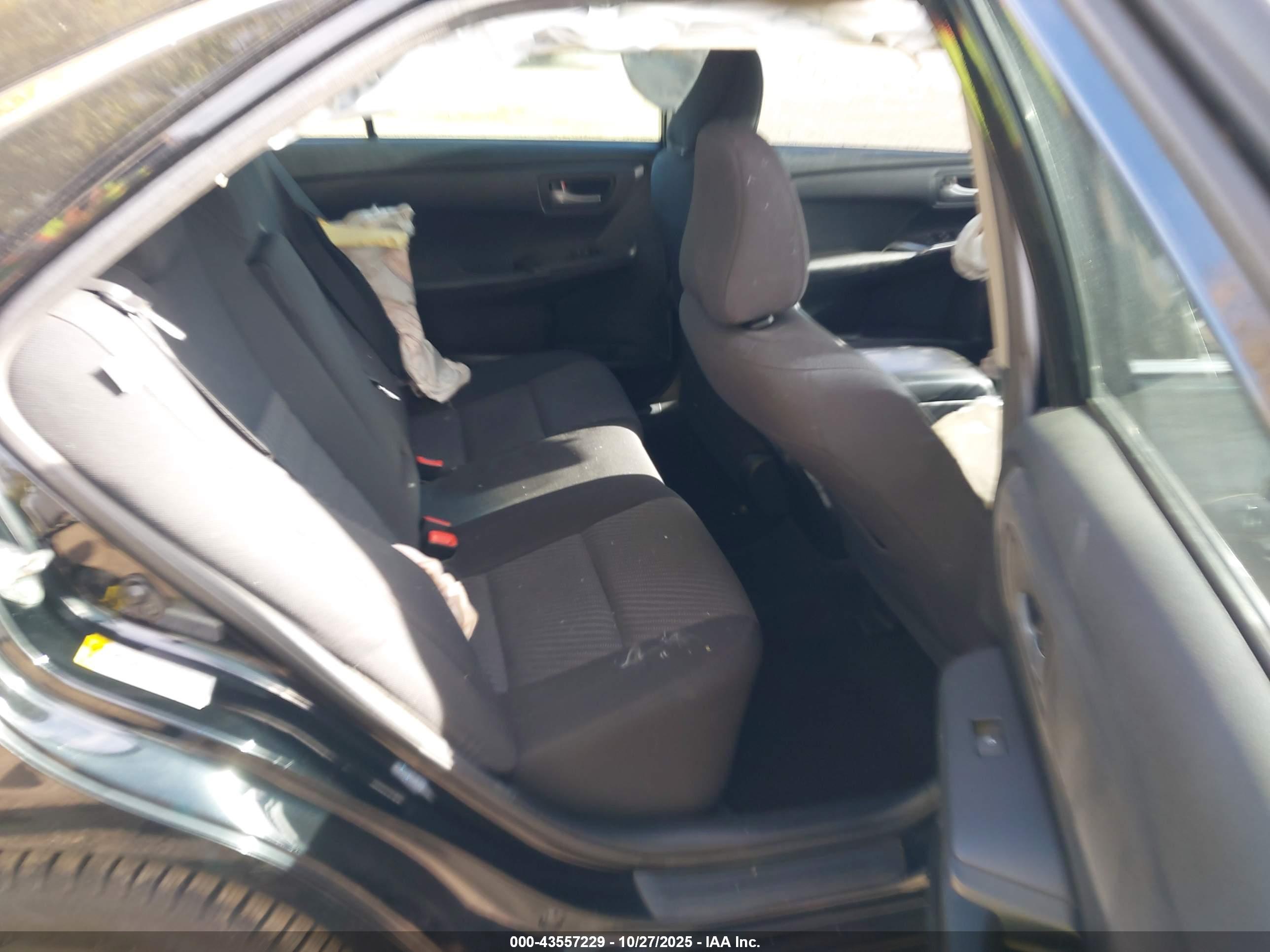 TOYOTA CAMRY image 8