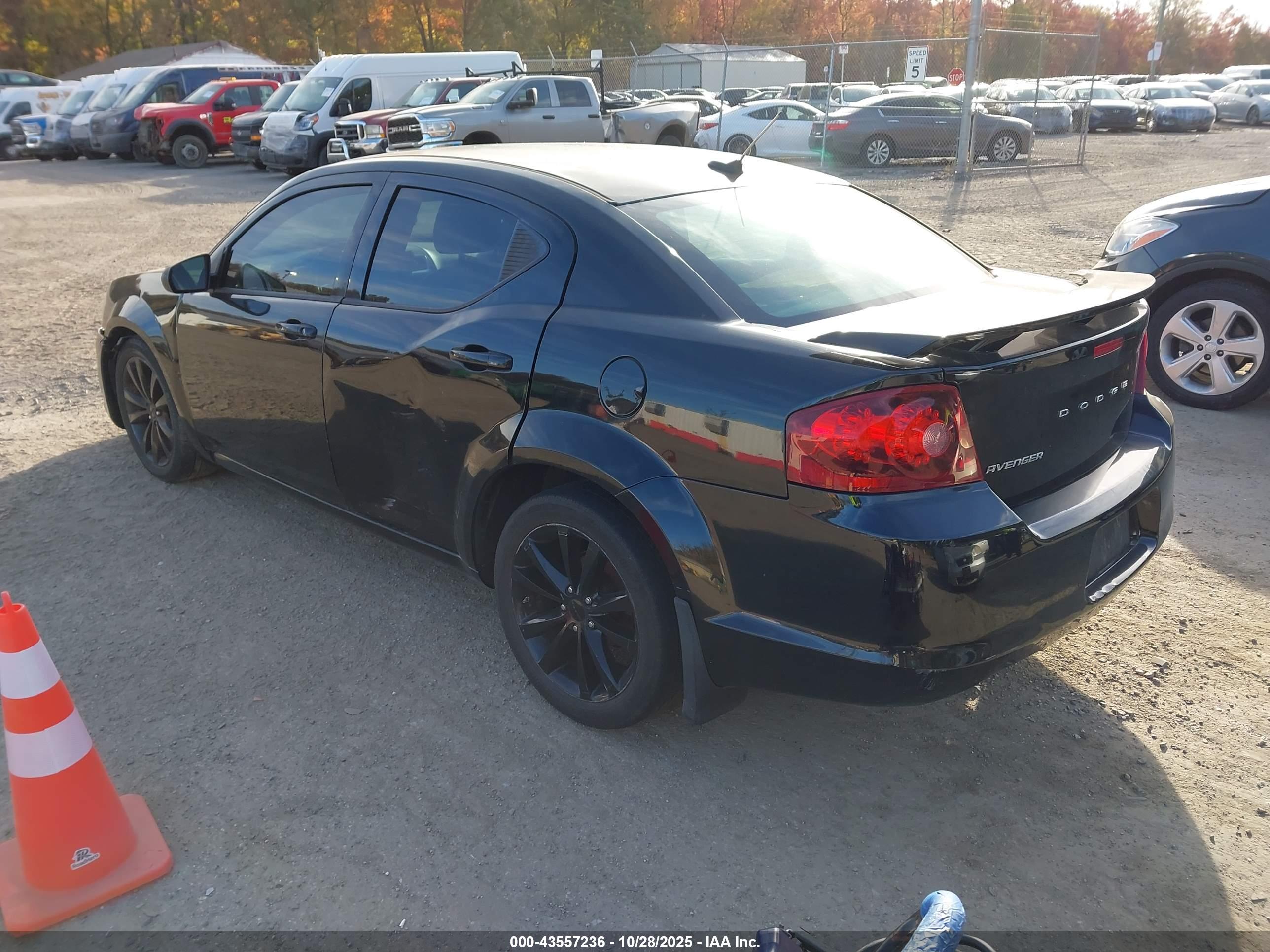 DODGE AVENGER image 3