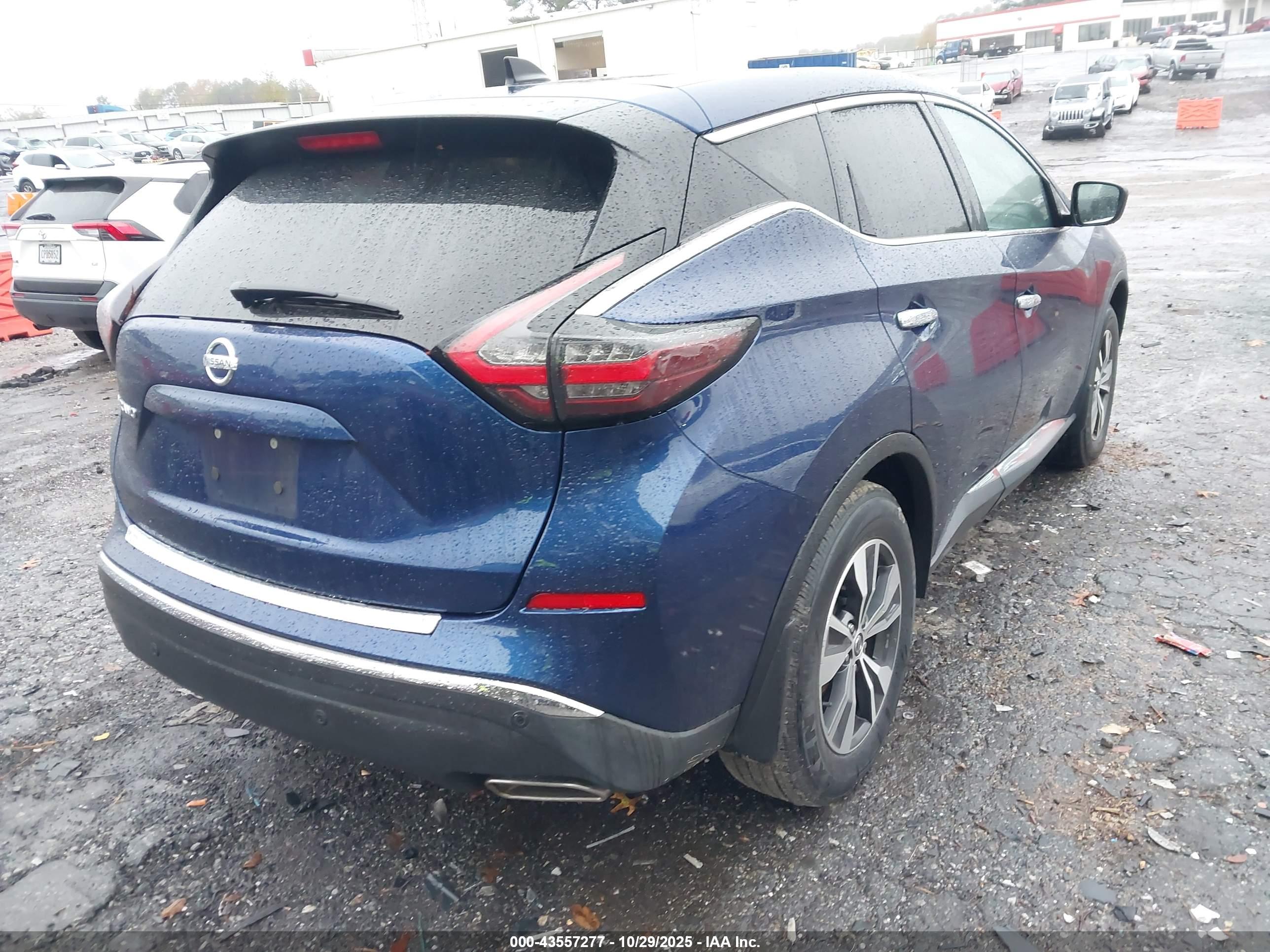 NISSAN MURANO image 4