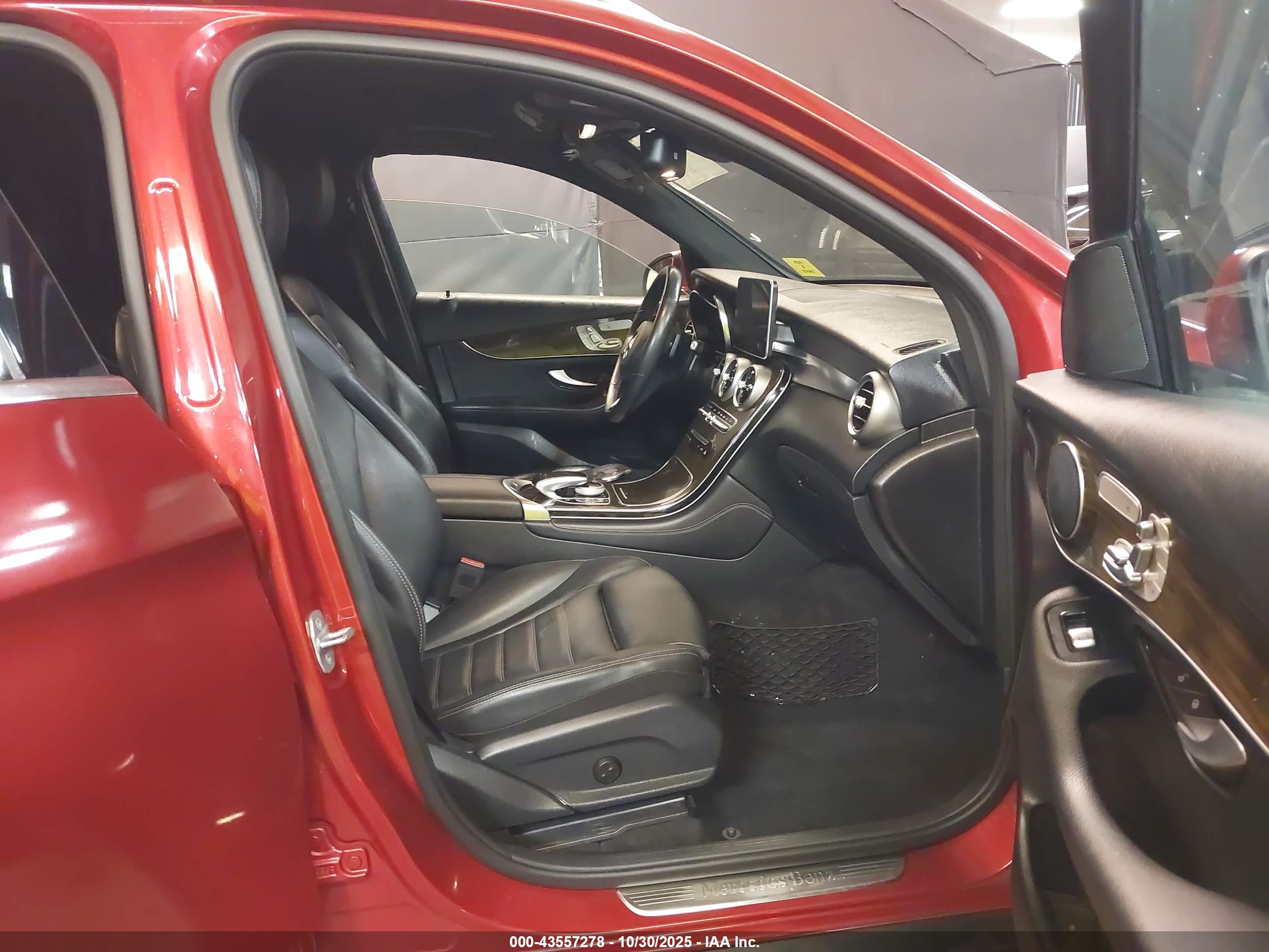 MERCEDES-BENZ GLC image 5