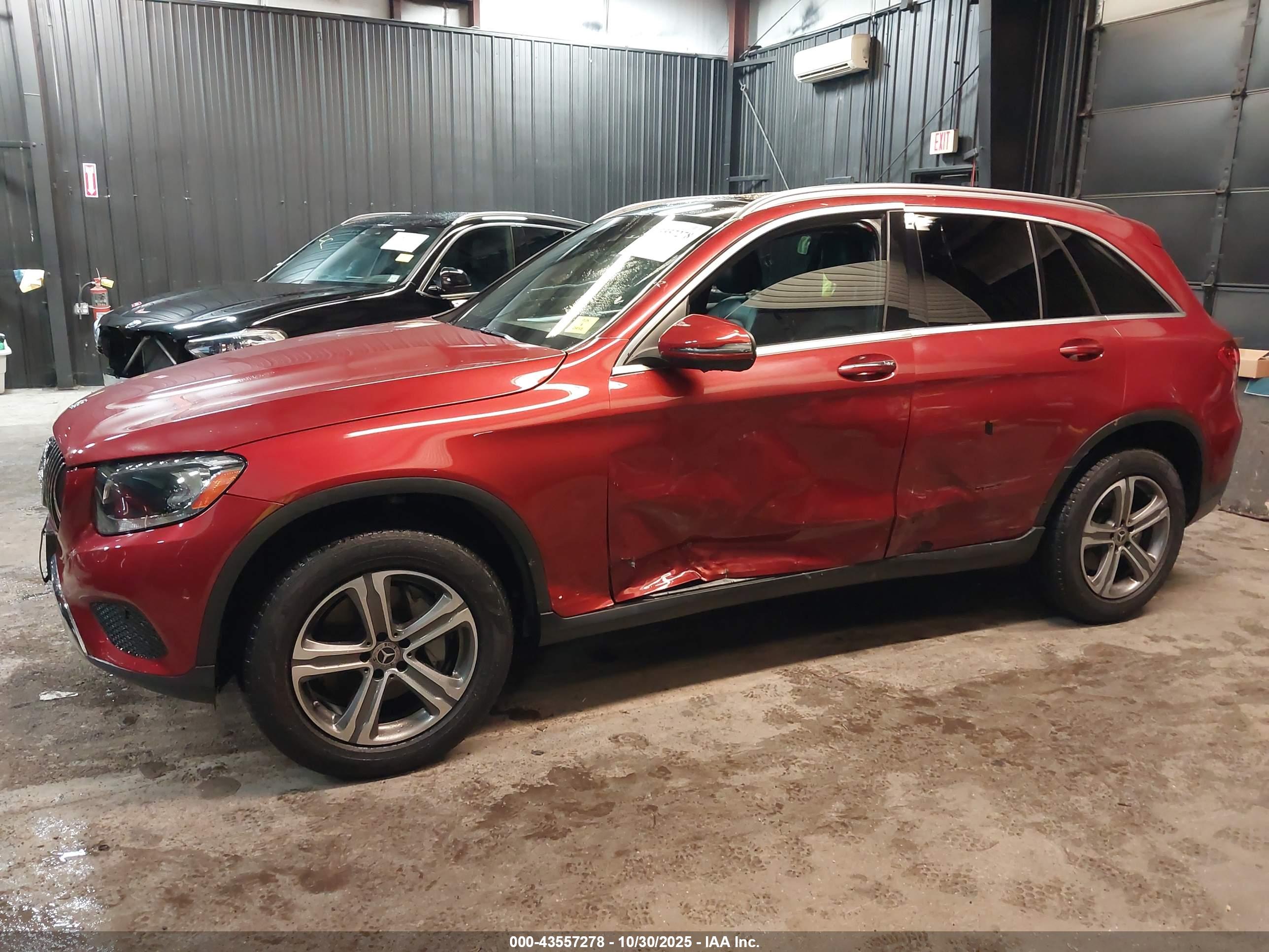 MERCEDES-BENZ GLC image 6