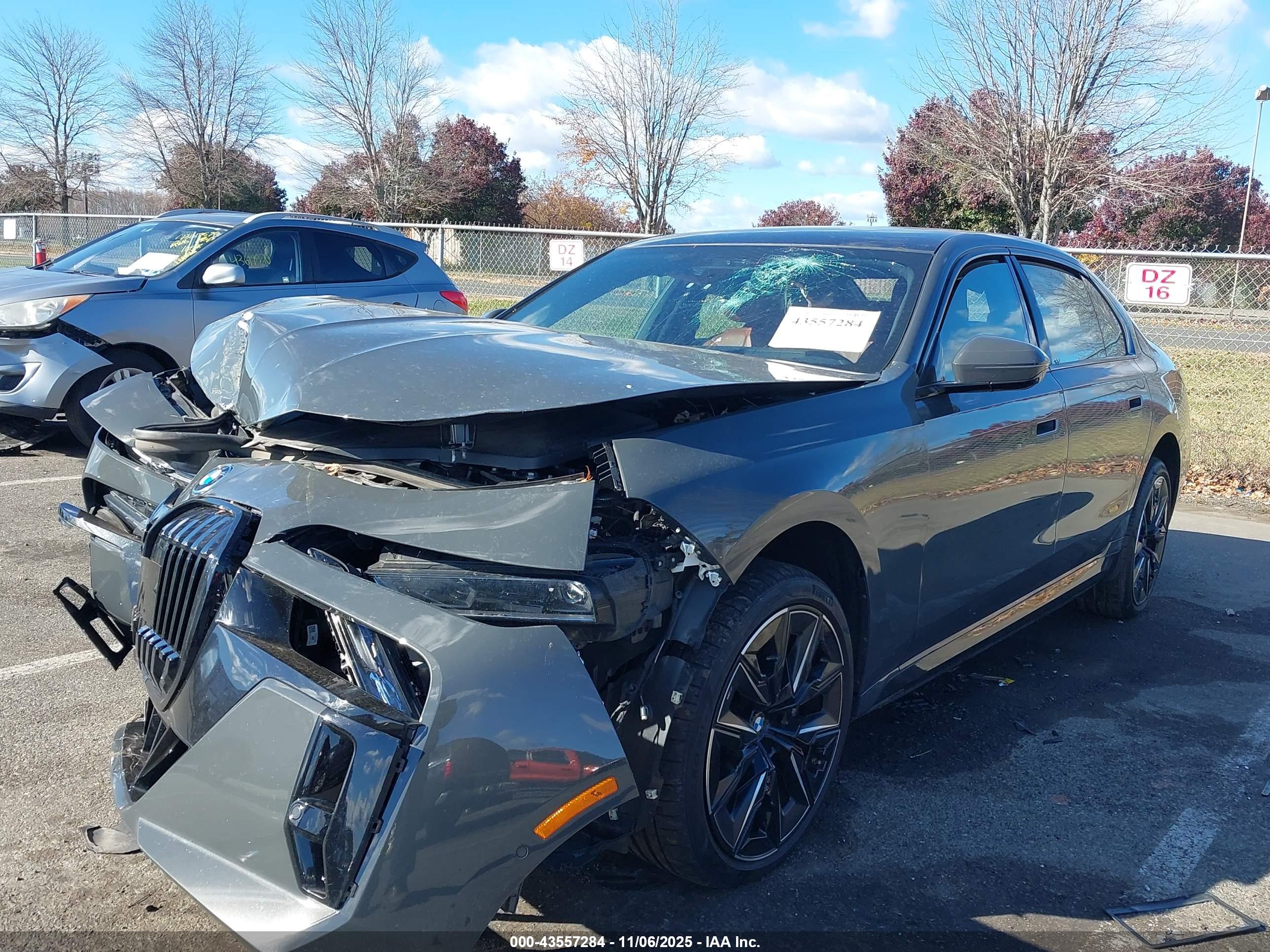 BMW I7 image 2