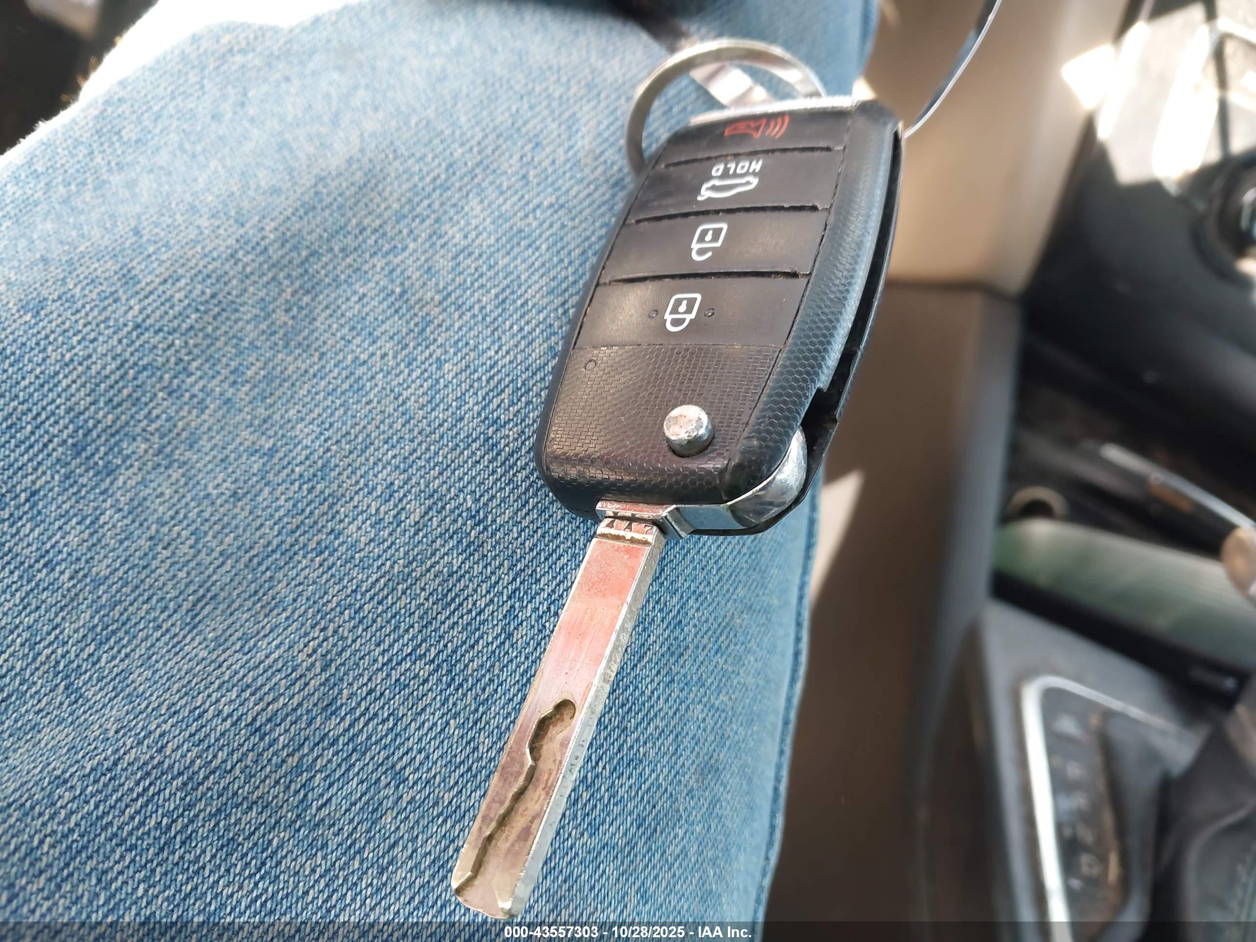 KIA OPTIMA image 11