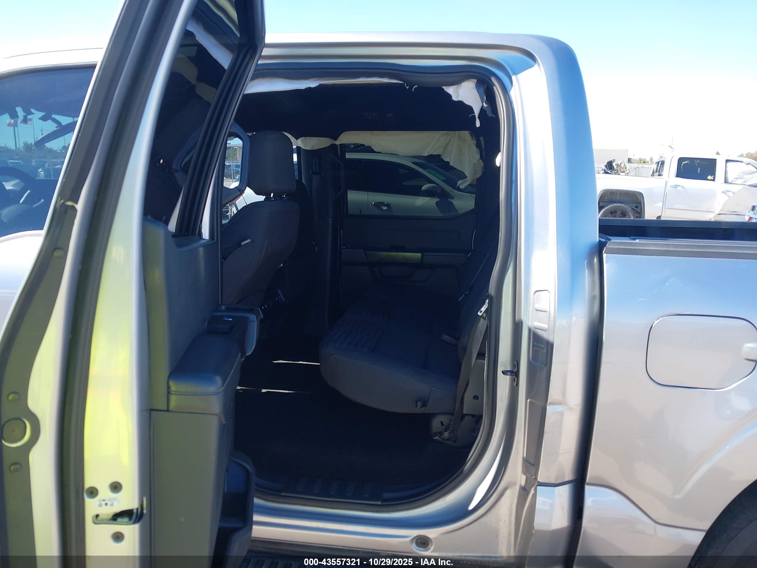 FORD F-150 image 8