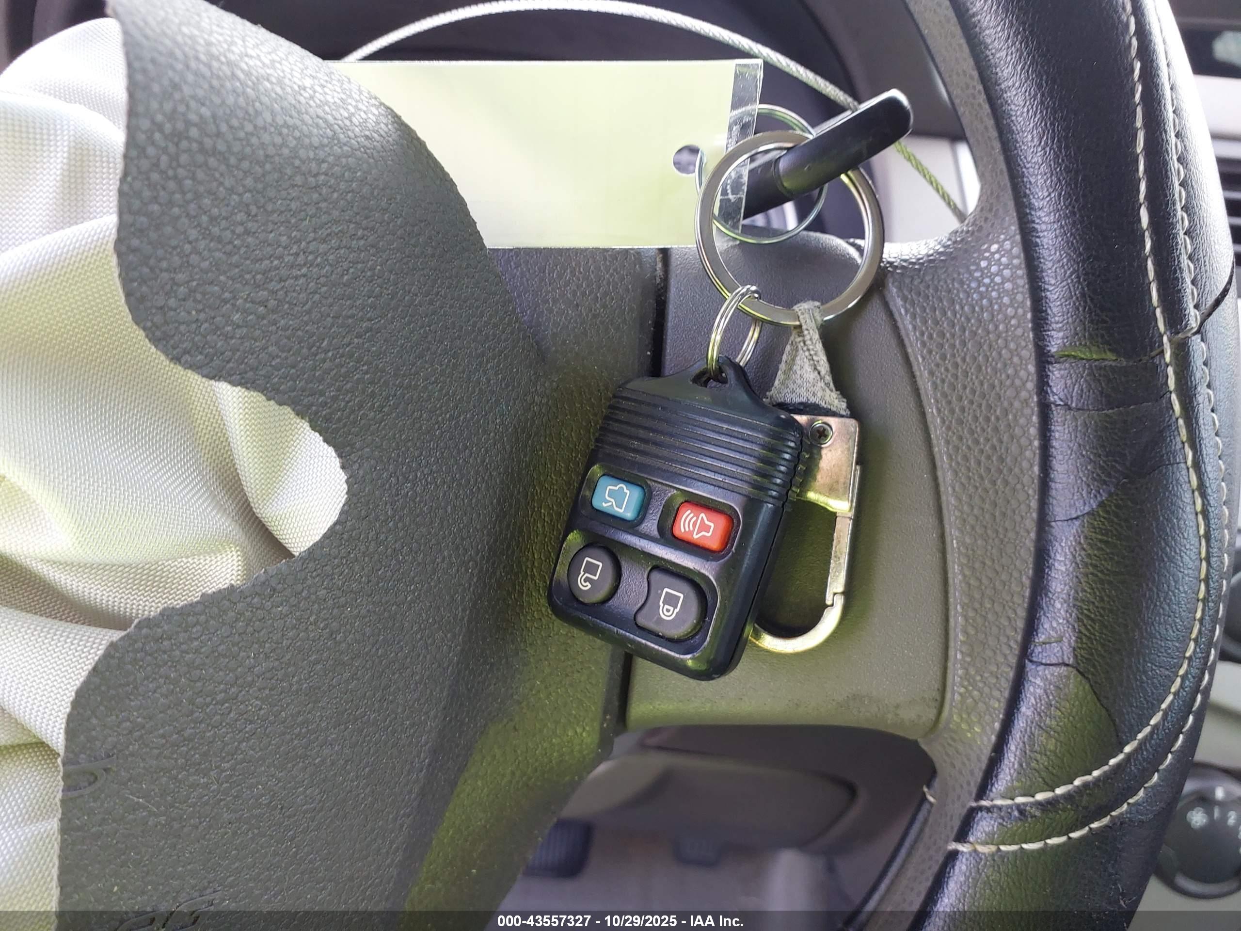 FORD FOCUS image 11