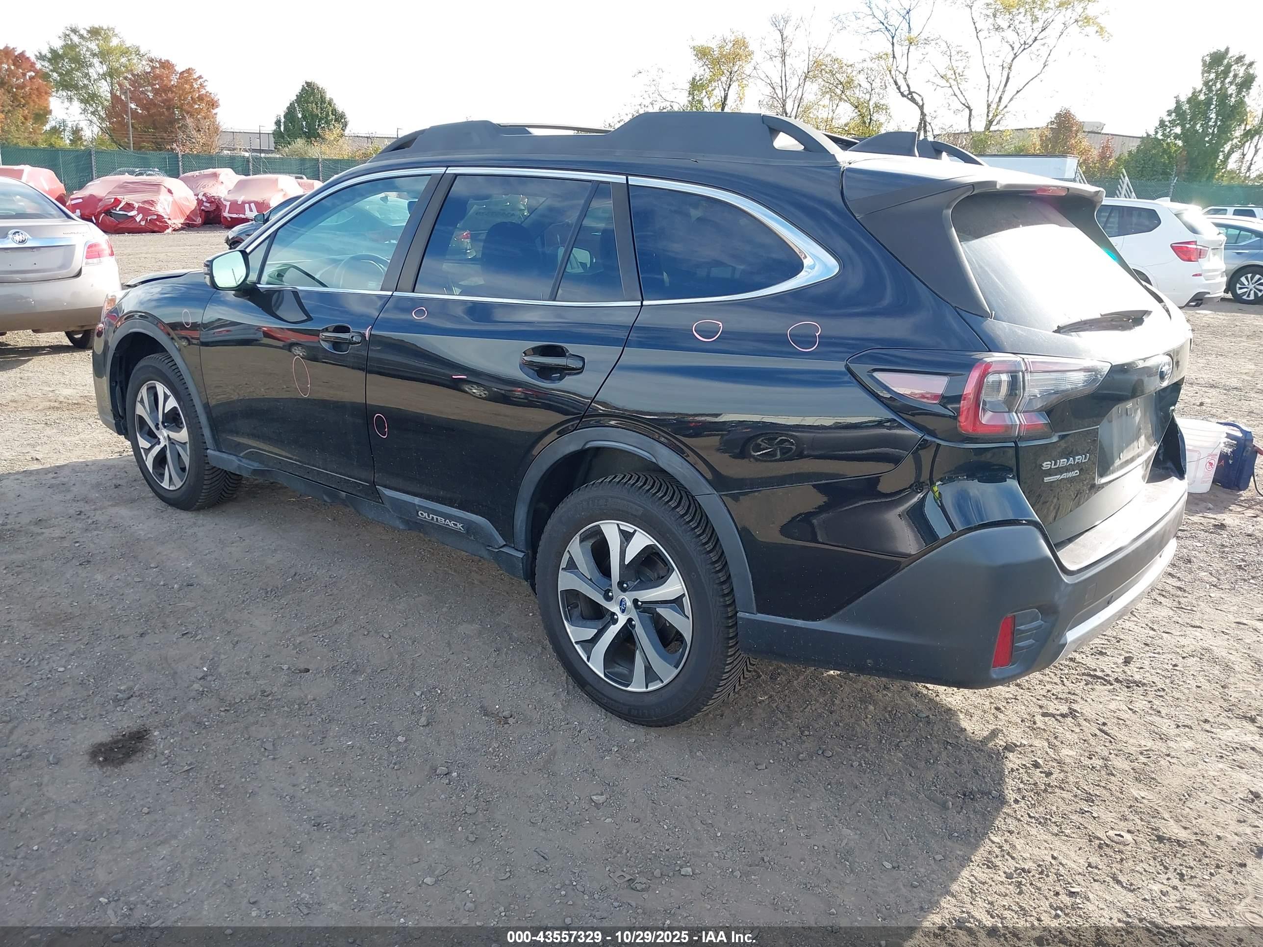 SUBARU OUTBACK image 3