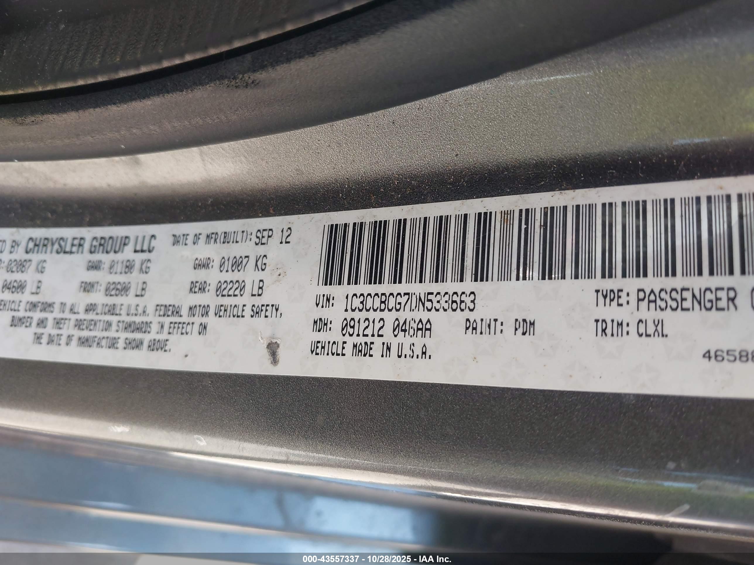 CHRYSLER 200 image 9