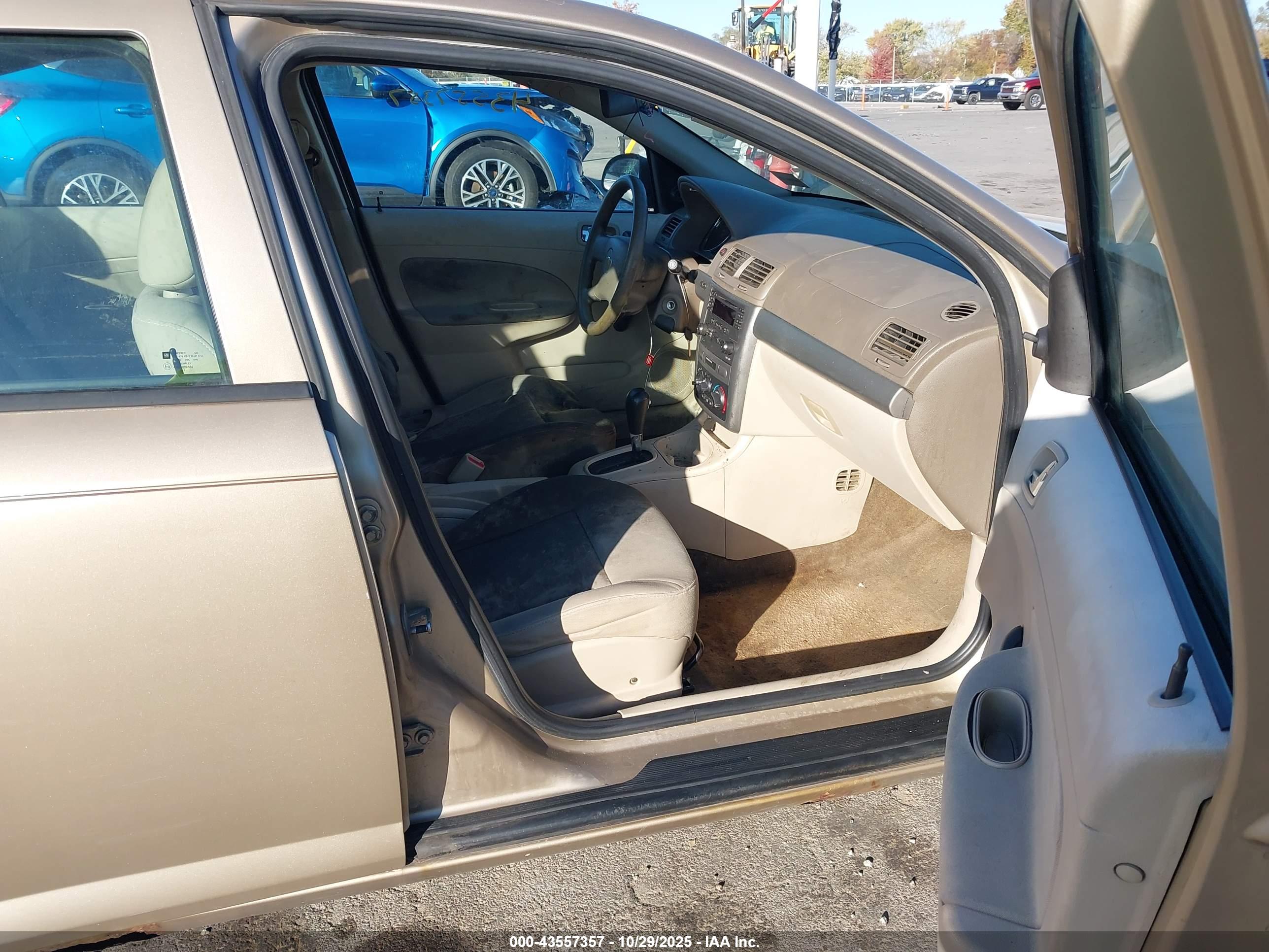CHEVROLET COBALT image 5