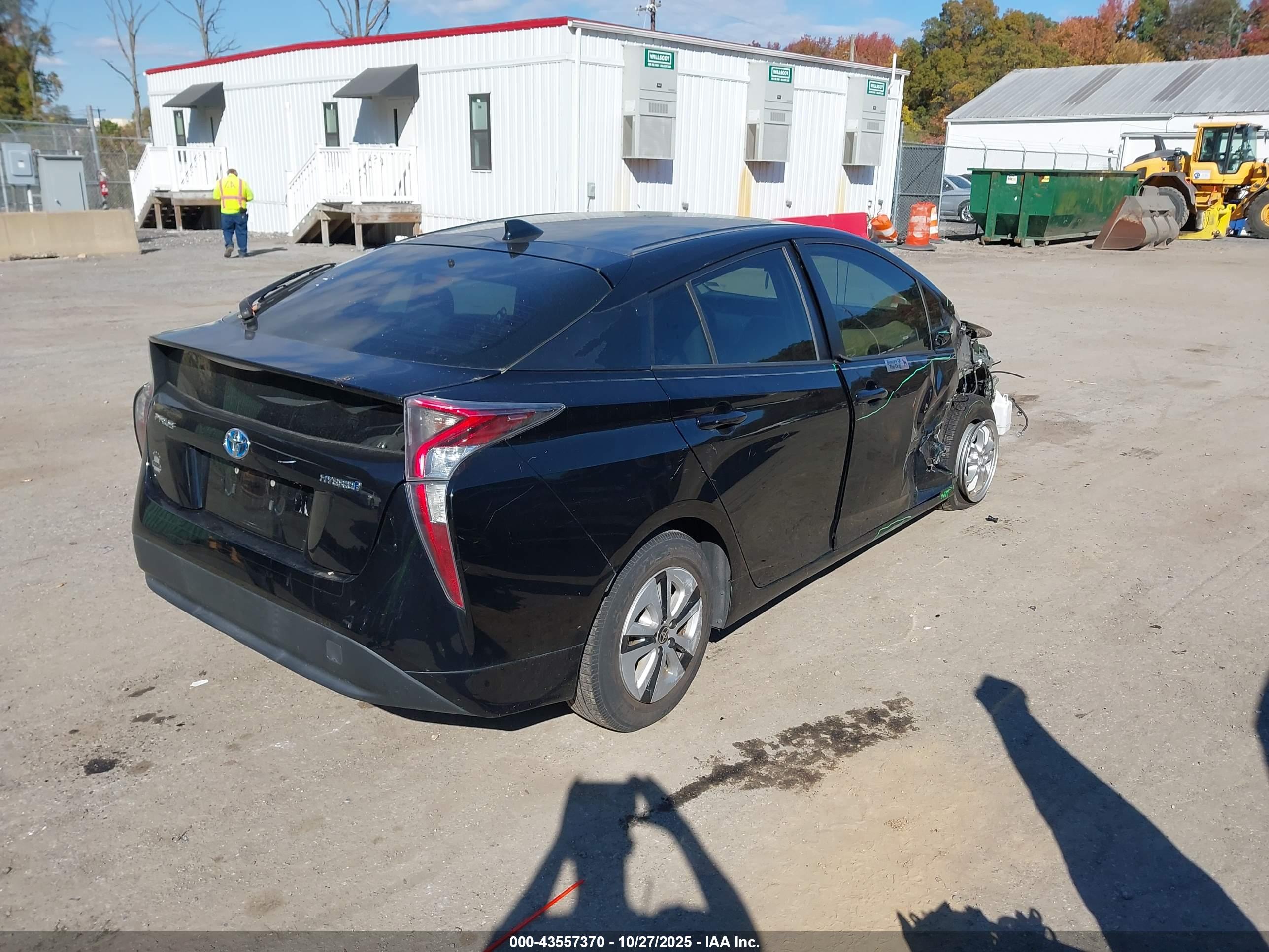 TOYOTA PRIUS image 4