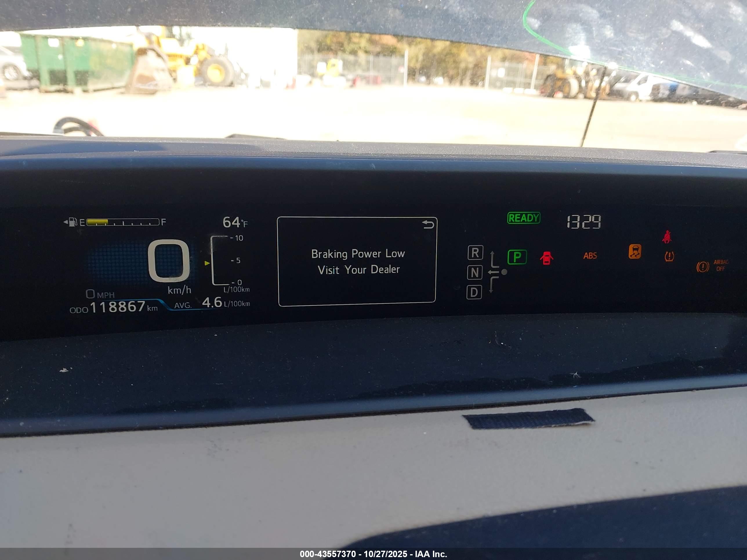 TOYOTA PRIUS image 7