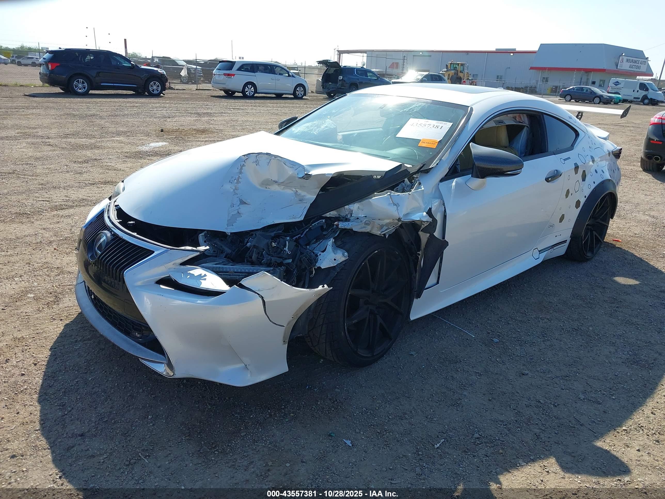 LEXUS RC image 2
