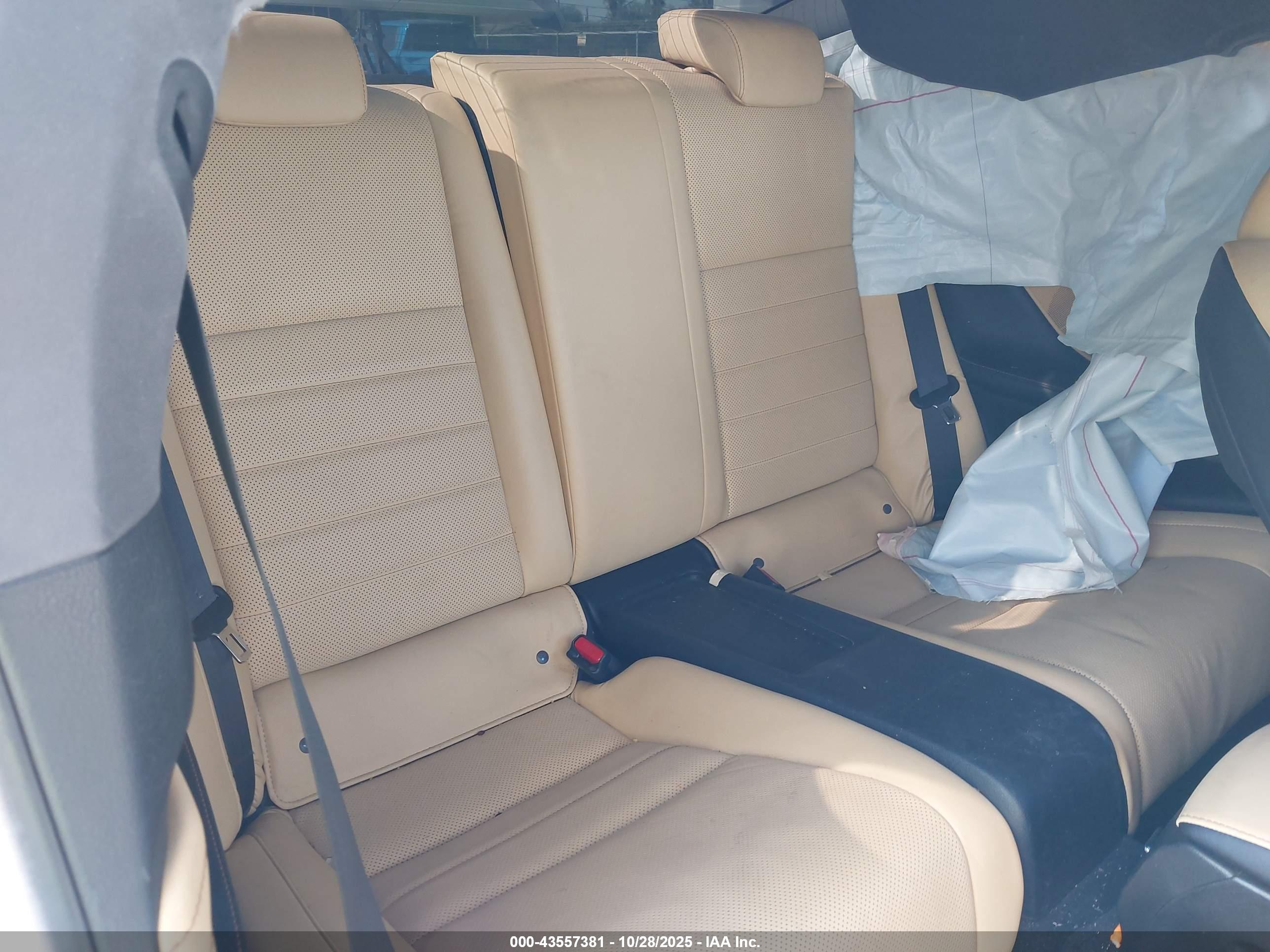 LEXUS RC image 8