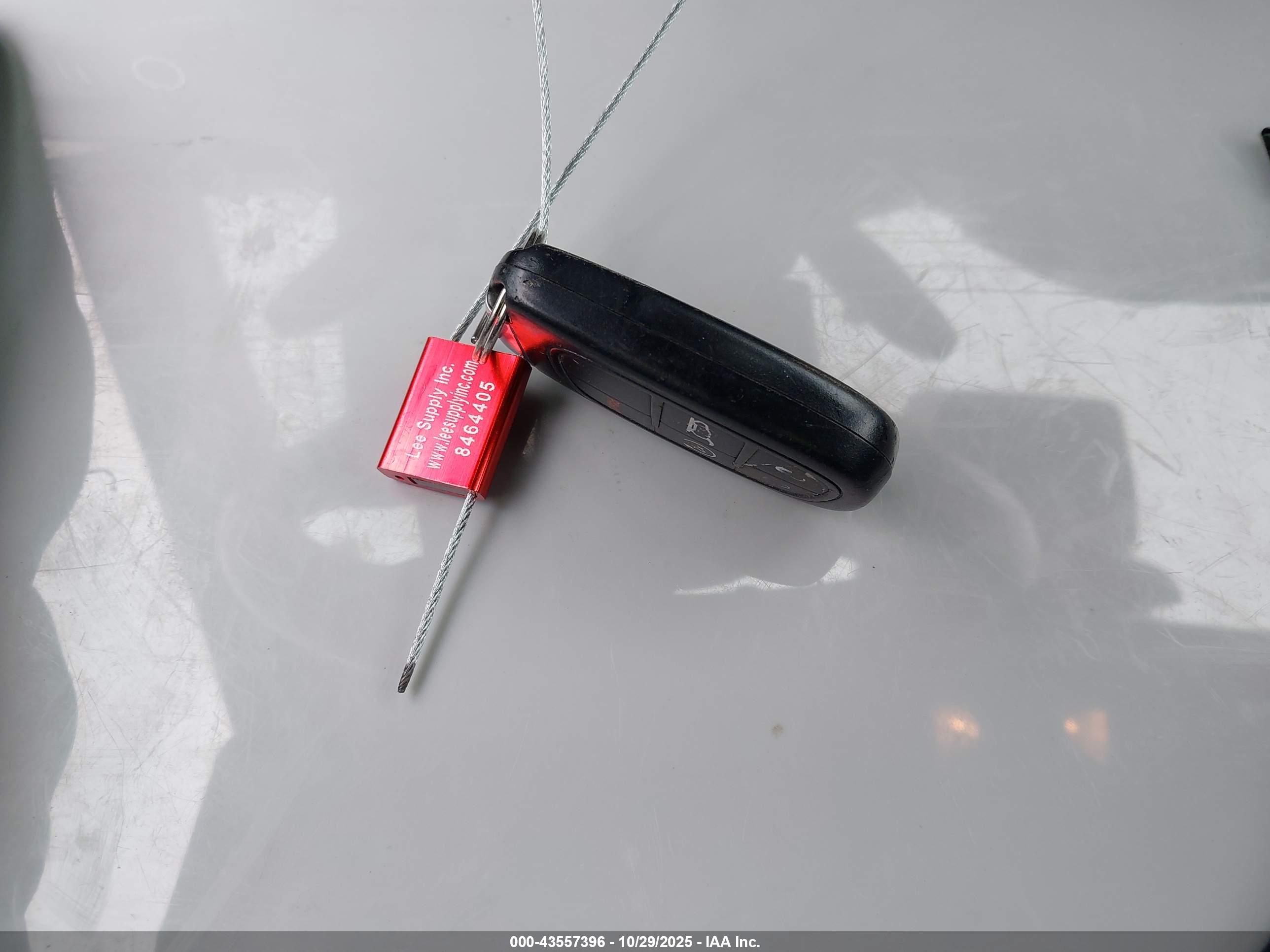 JEEP CHEROKEE image 11