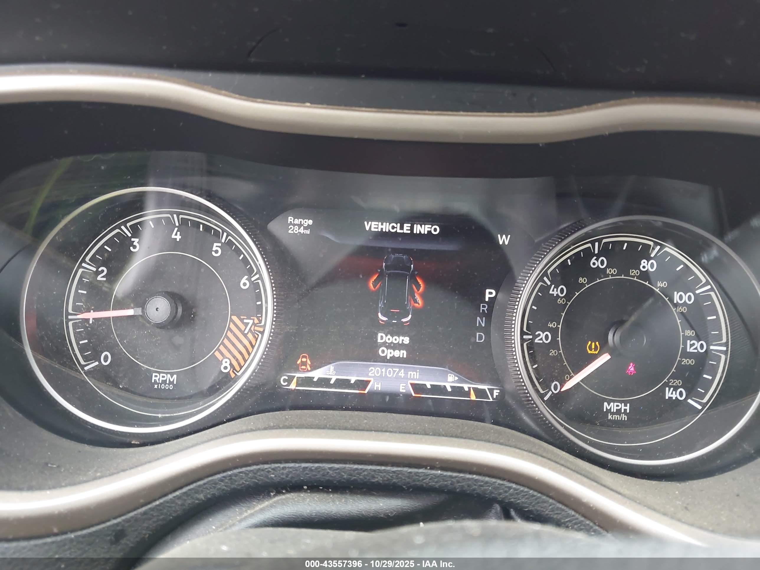 JEEP CHEROKEE image 7