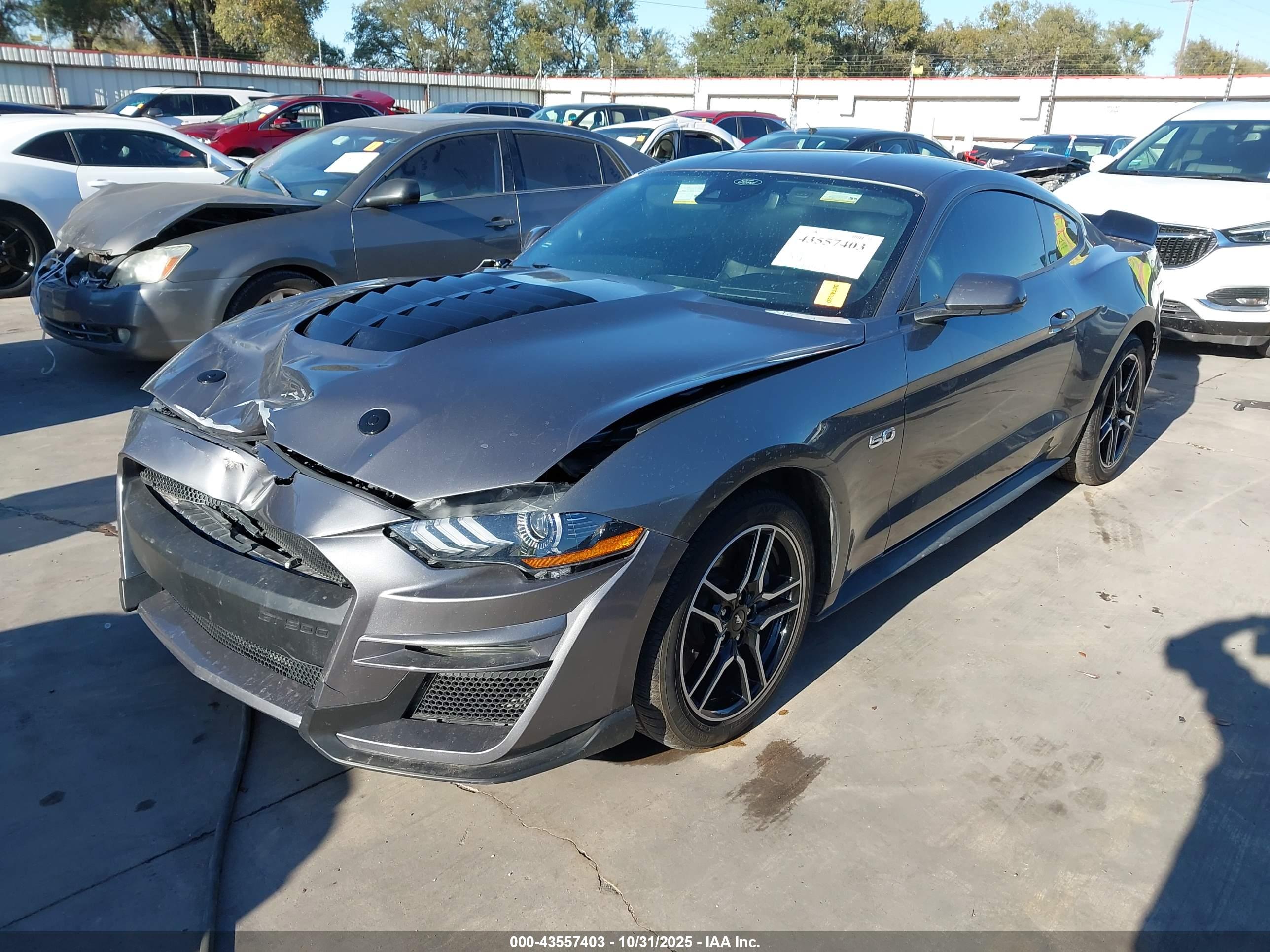 FORD MUSTANG image 2