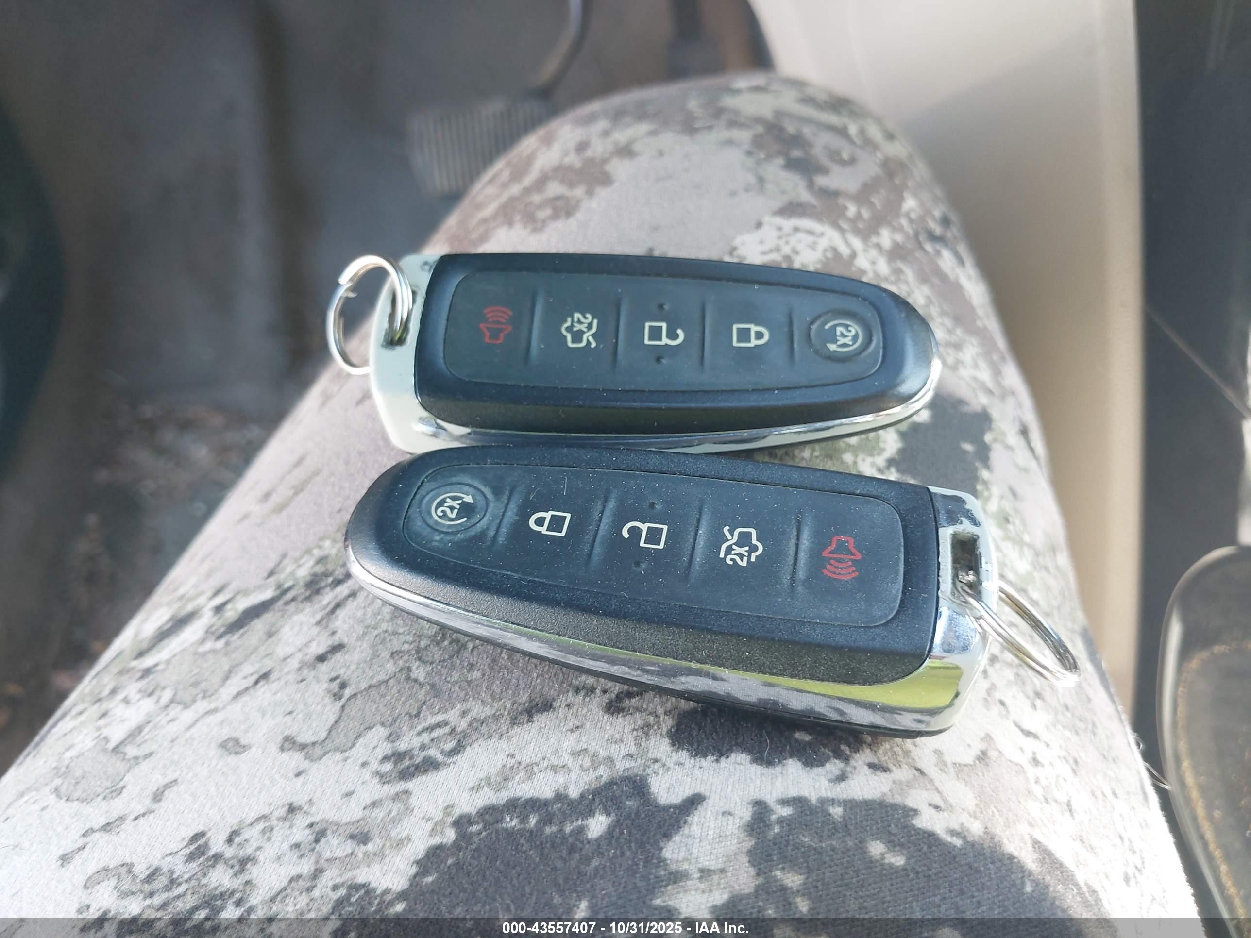 FORD ESCAPE image 11