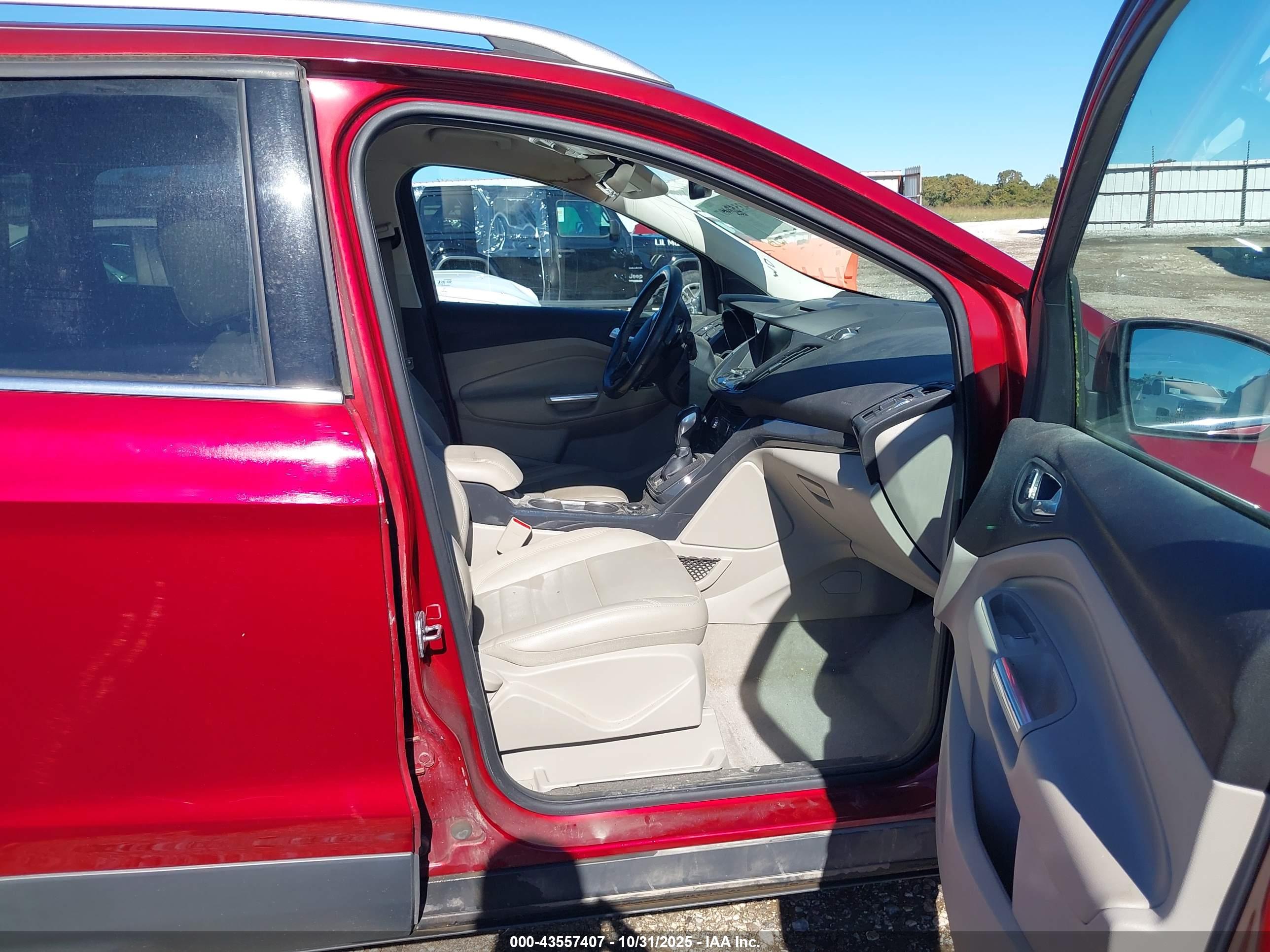 FORD ESCAPE image 5