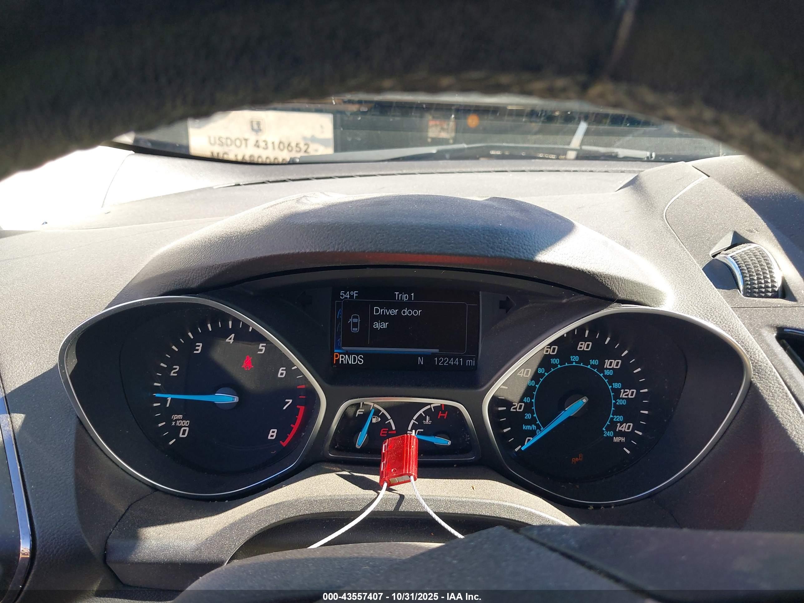 FORD ESCAPE image 7