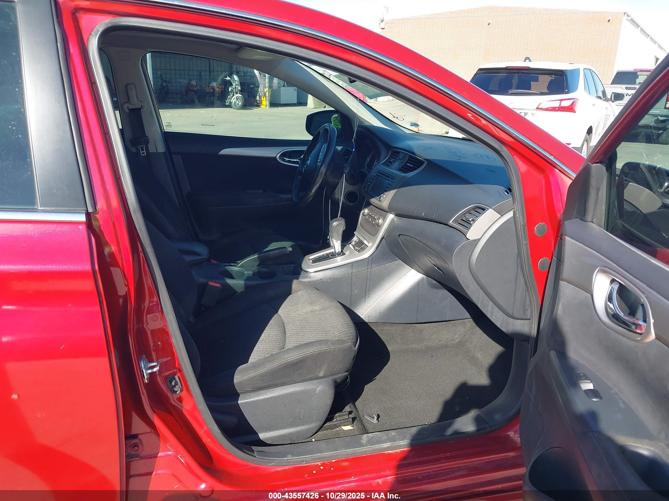 NISSAN SENTRA image 5