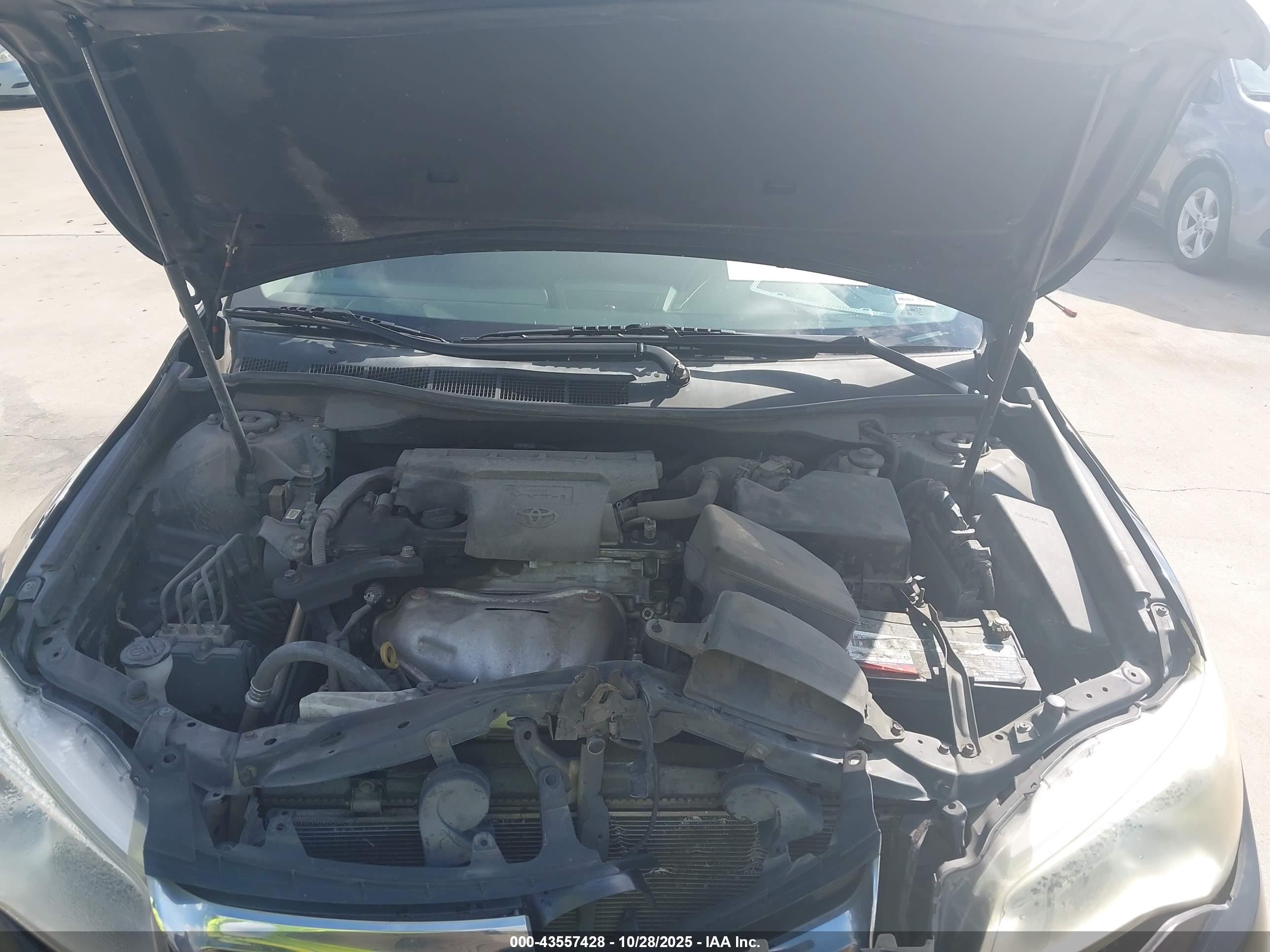 TOYOTA CAMRY image 10