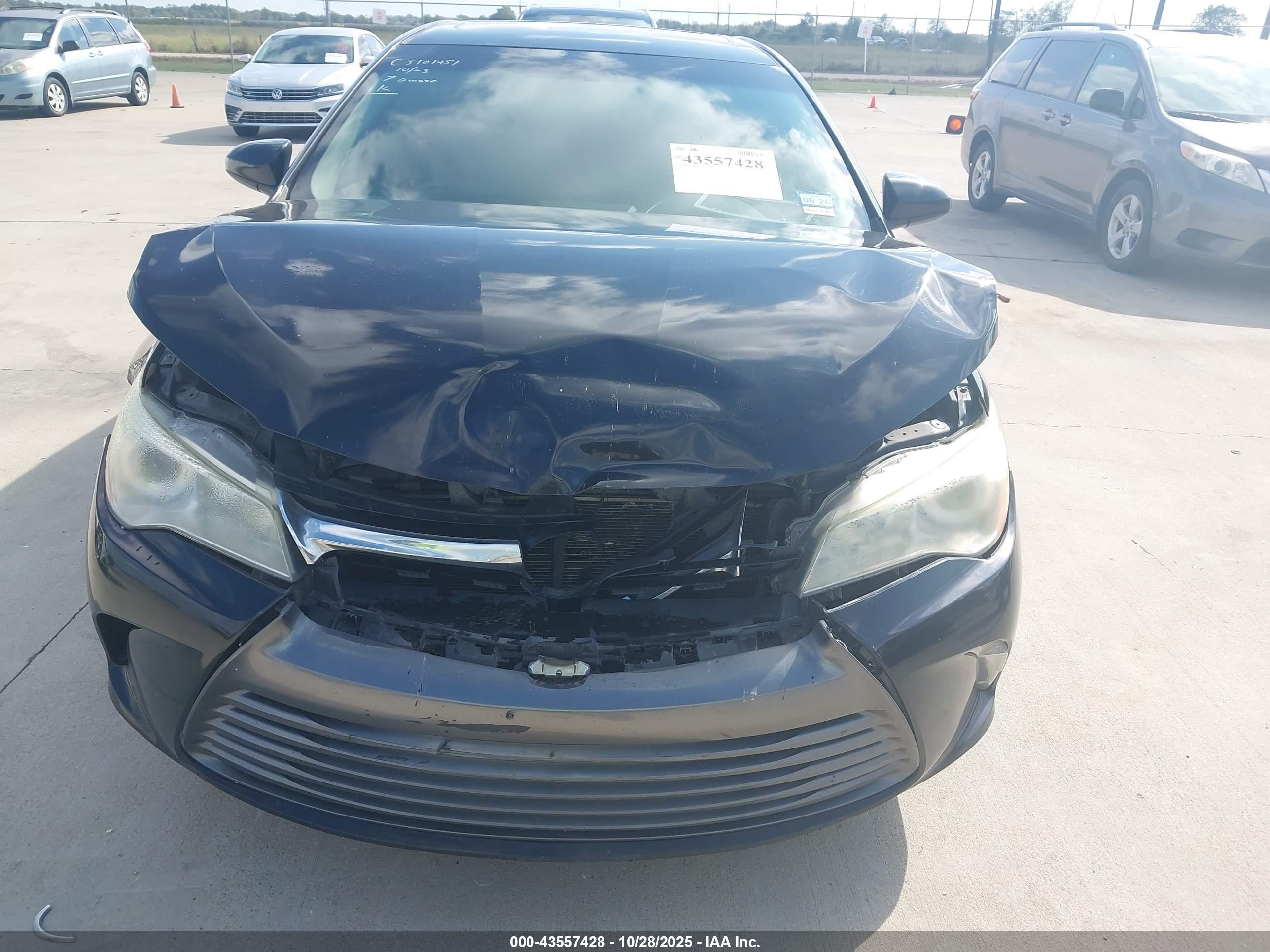TOYOTA CAMRY image 6