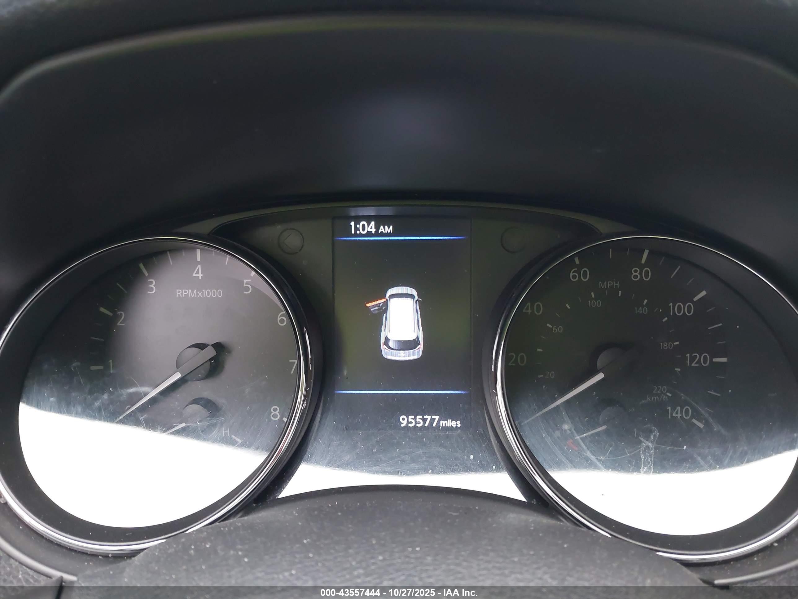 NISSAN ROGUE image 7