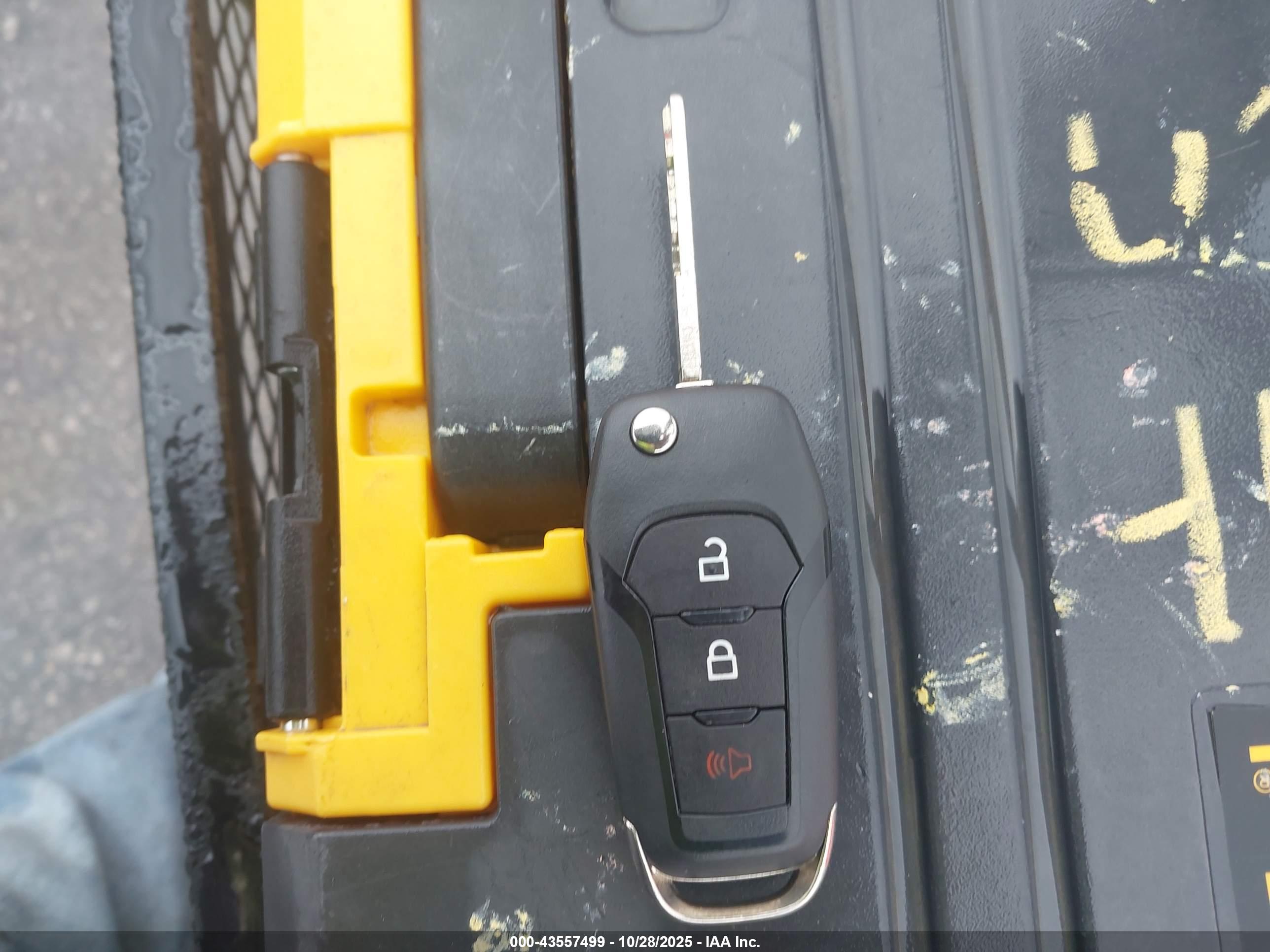 FORD F-150 image 11
